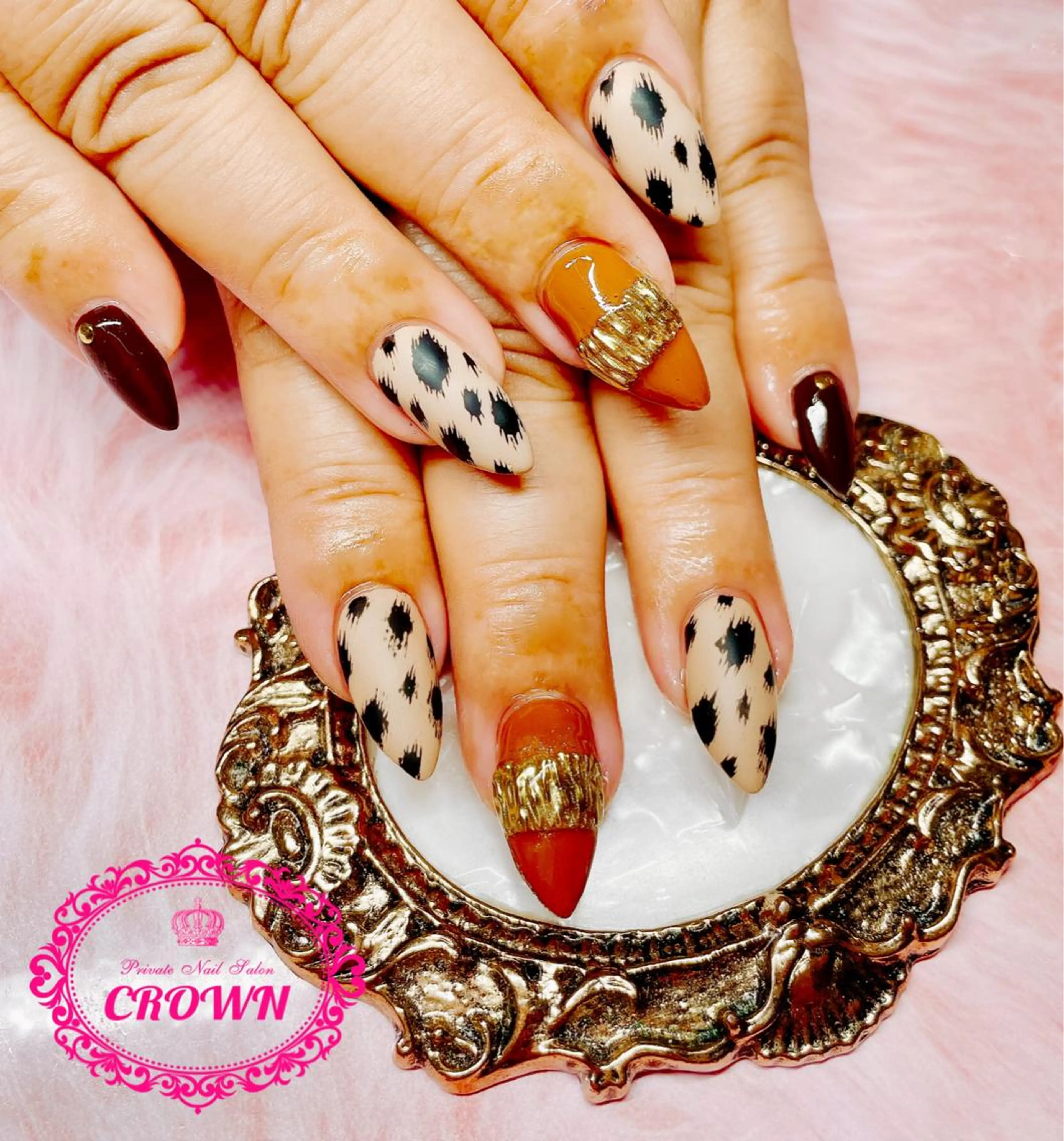 ネイル CROWN プライベートサロンのネイルデザイン