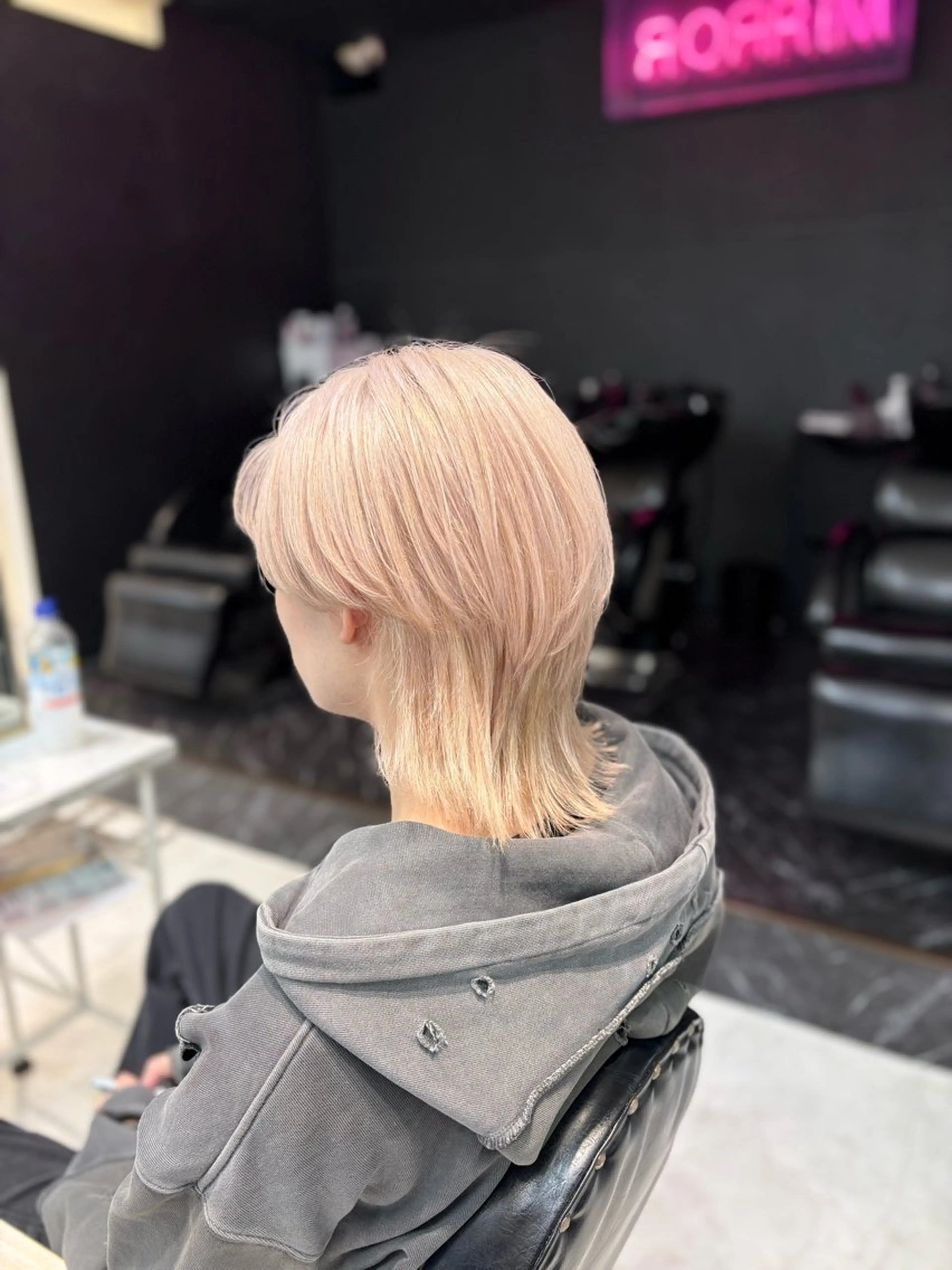 ショート カラー ベージュカラー ホワイトベージュ ヘアカラー トリートメント ヘアセット 色落ち綺麗🩰ハイ トーン🎀RINKAのヘアスタイル