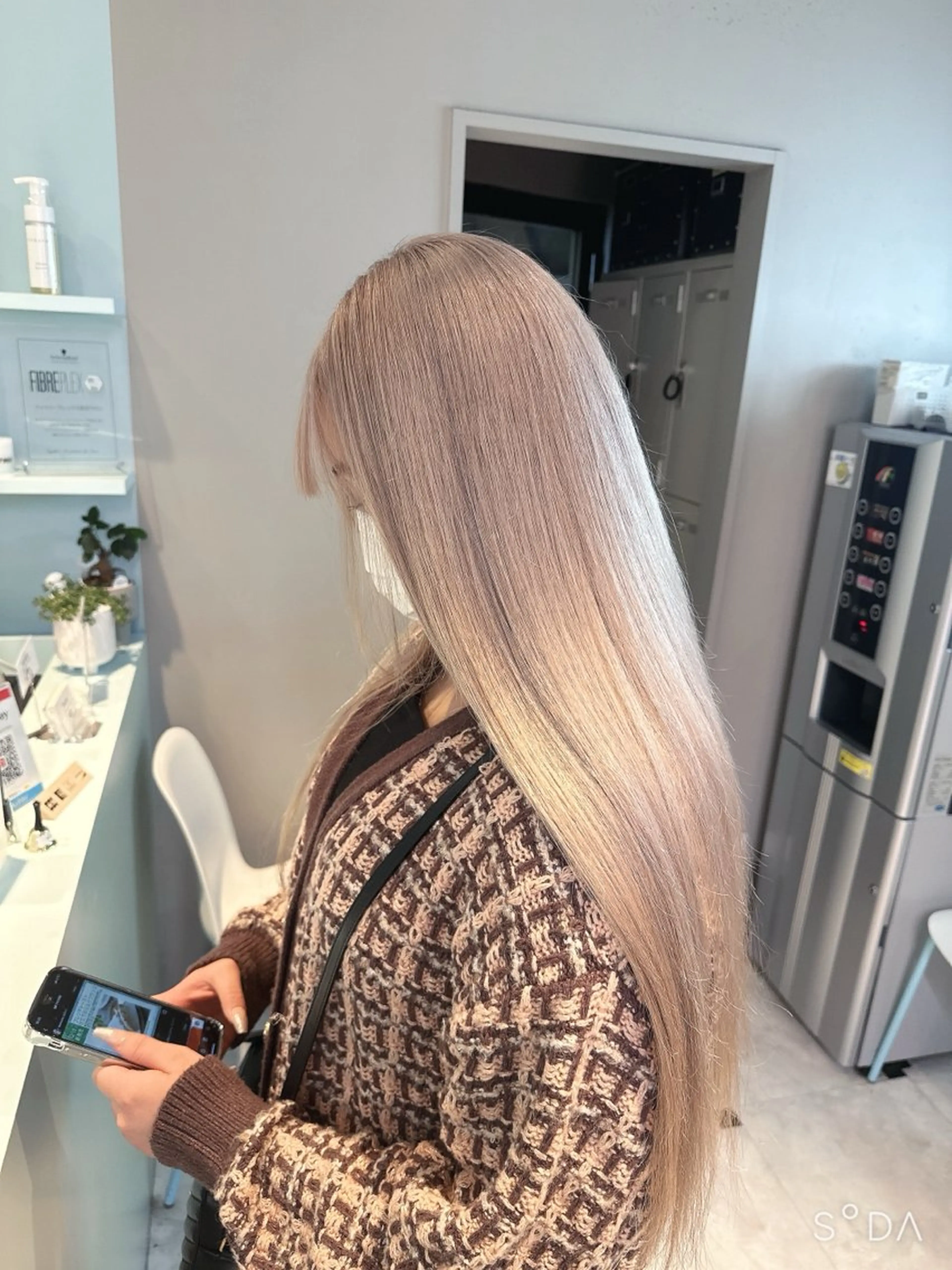 ロング カラー 🪄池袋ハイトーン 🪄ブリーチカラーのヘアスタイル