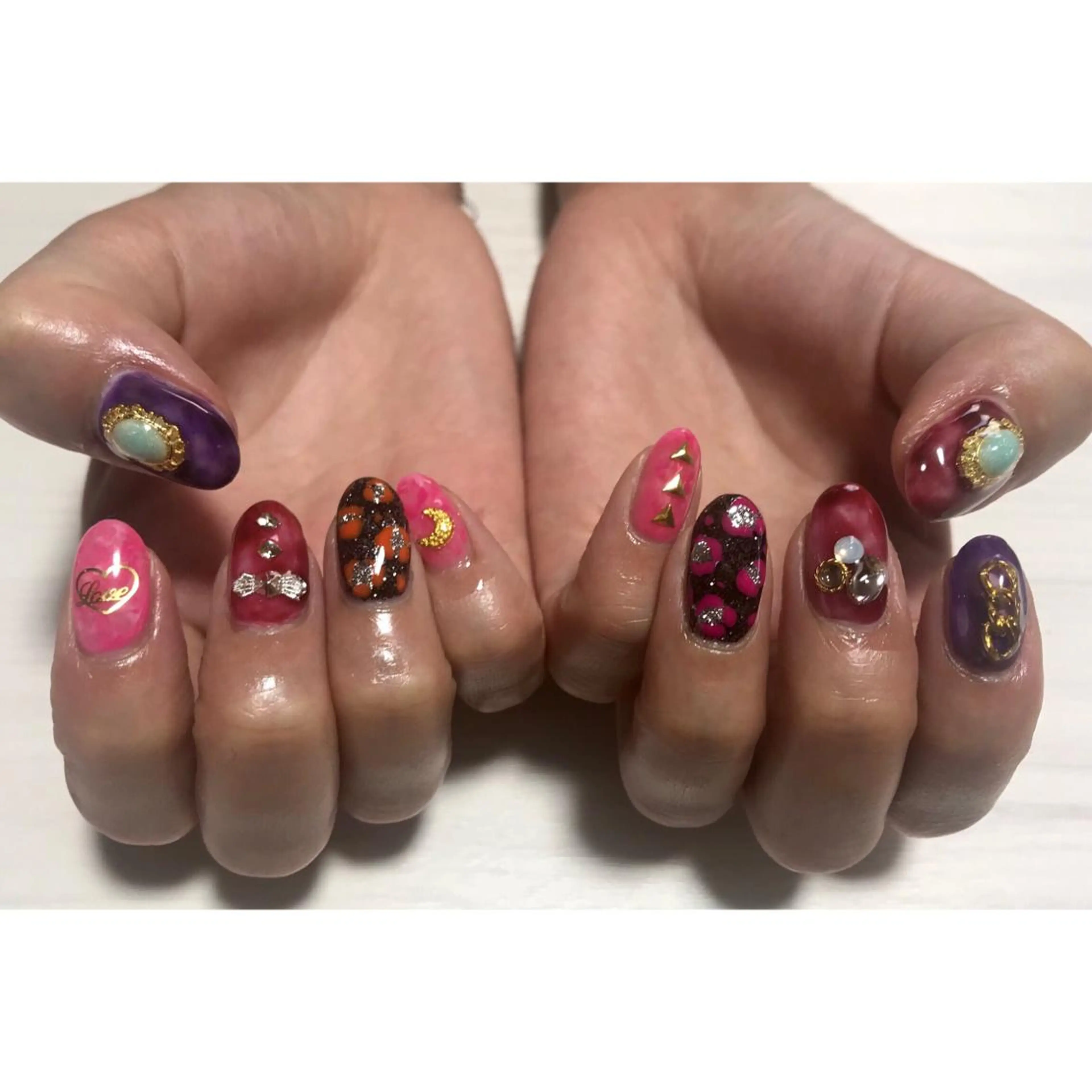 ネイル ラメ(グリッター) 大理石ネイル(マーブル) freenu nail【24H】のネイルデザイン