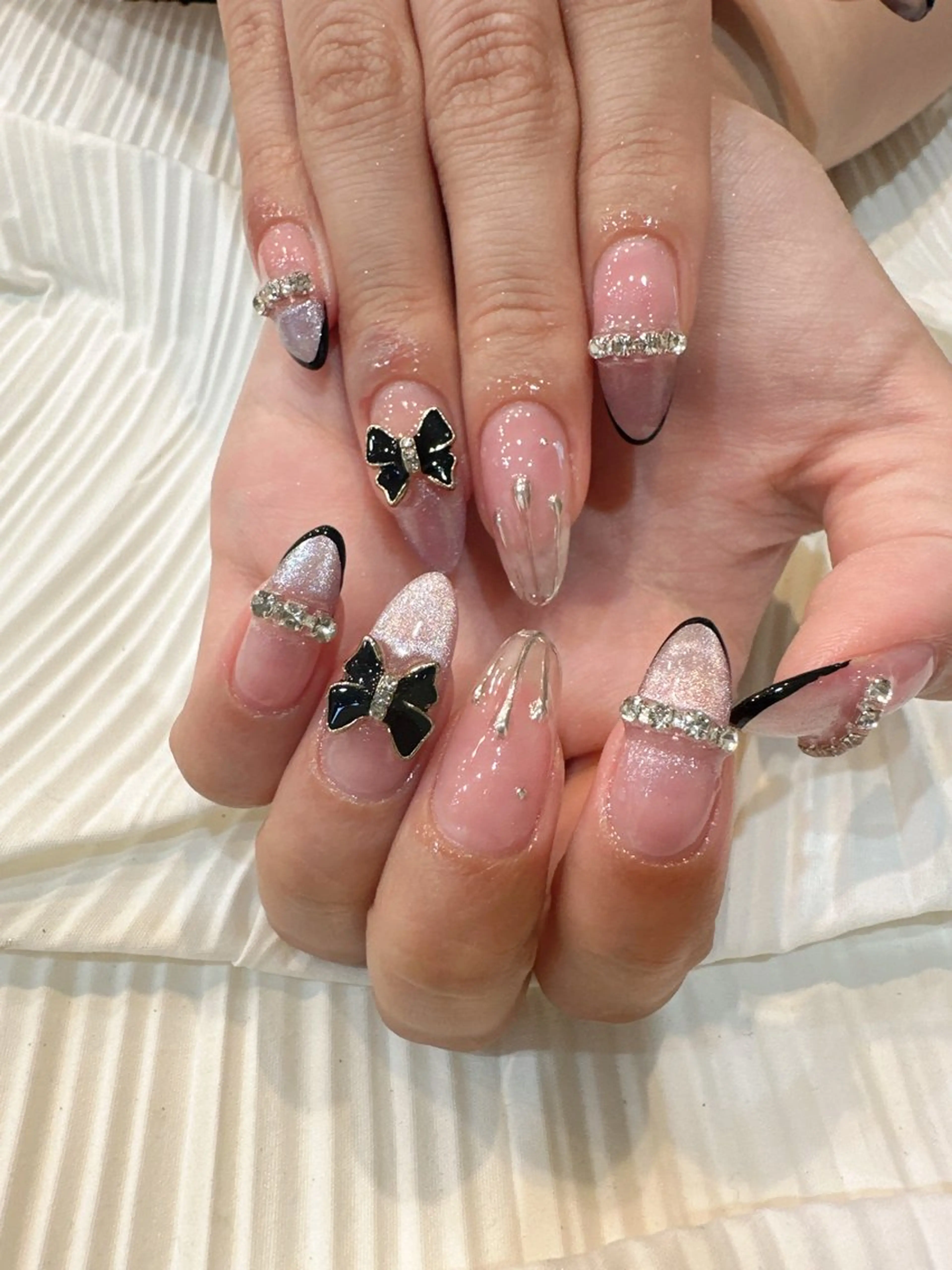 ネイル 韓国ネイル ニュアンスネイル リボン 春ネイル ワンホンネイル 恵比寿 The Nailのネイルデザイン