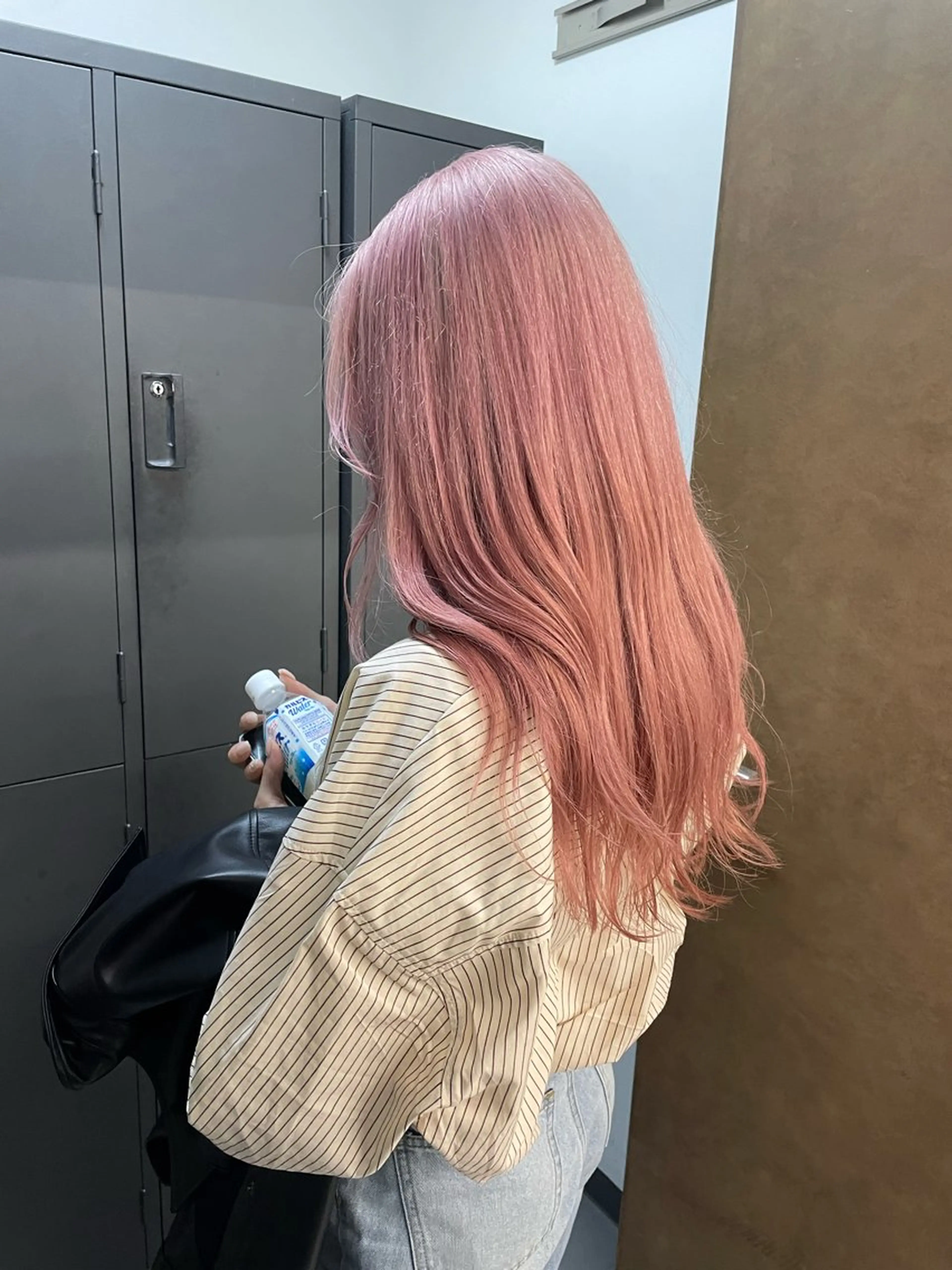 ロング カラー ヘアカラー カットモデル/ ハイトーン/ゆうあのヘアスタイル