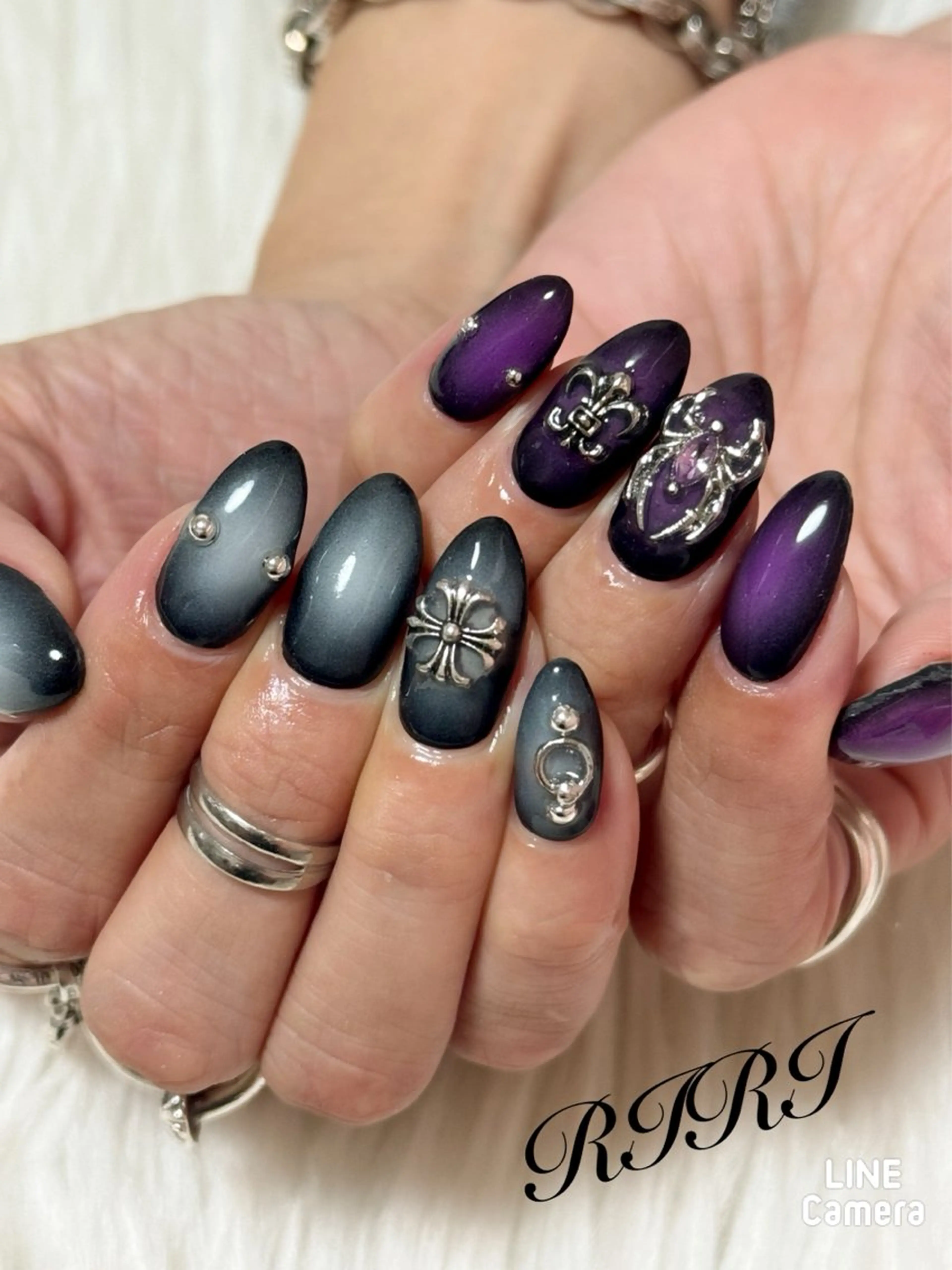 ネイル チークネイル フレンチネイル ジェルネイル ガラスフレンチ キラキラネイル ハンドネイル riri オーナーのネイルデザイン