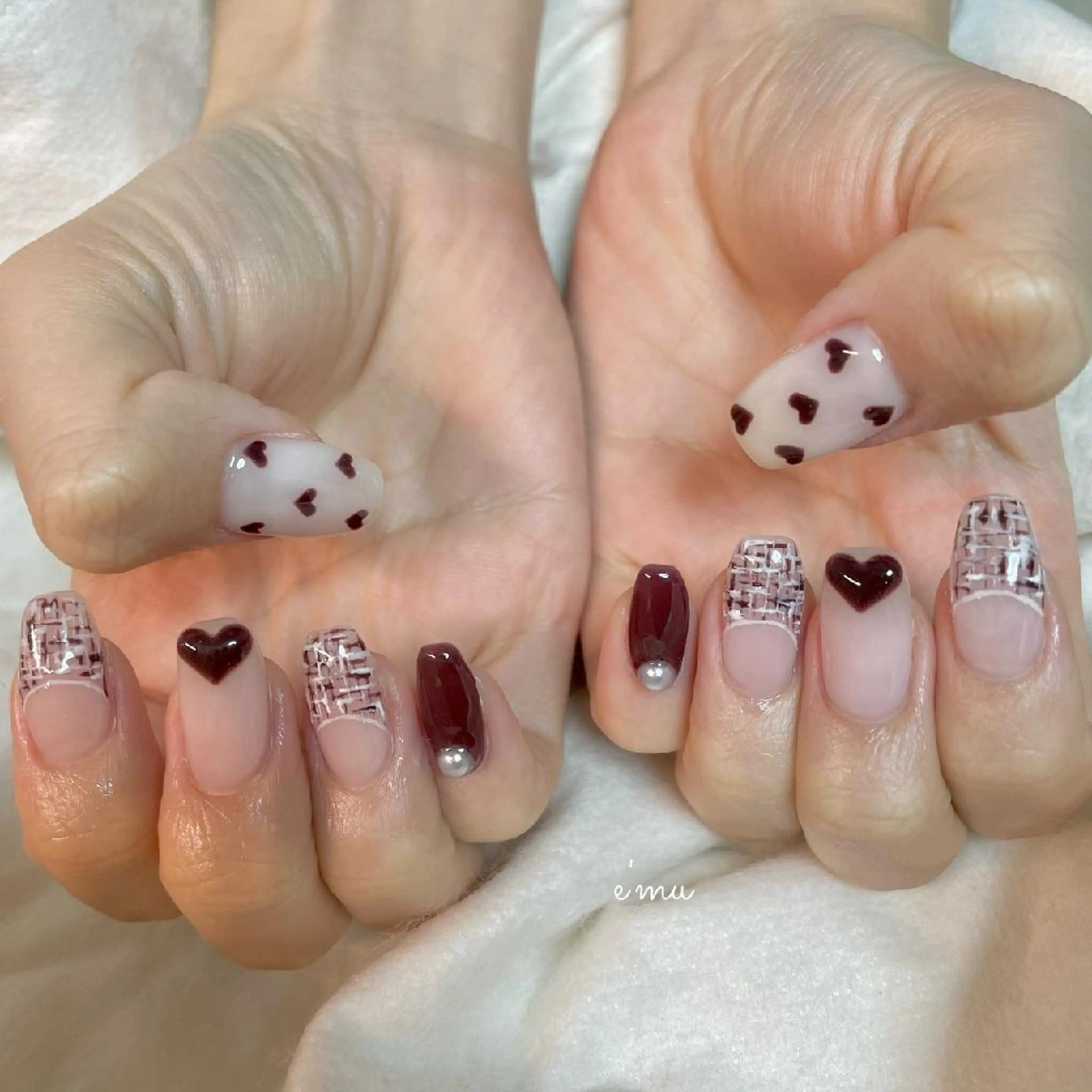 ネイル ボルドー フレンチネイル ガーリー ハート ツイードネイル nail salon e'mu💐のネイルデザイン