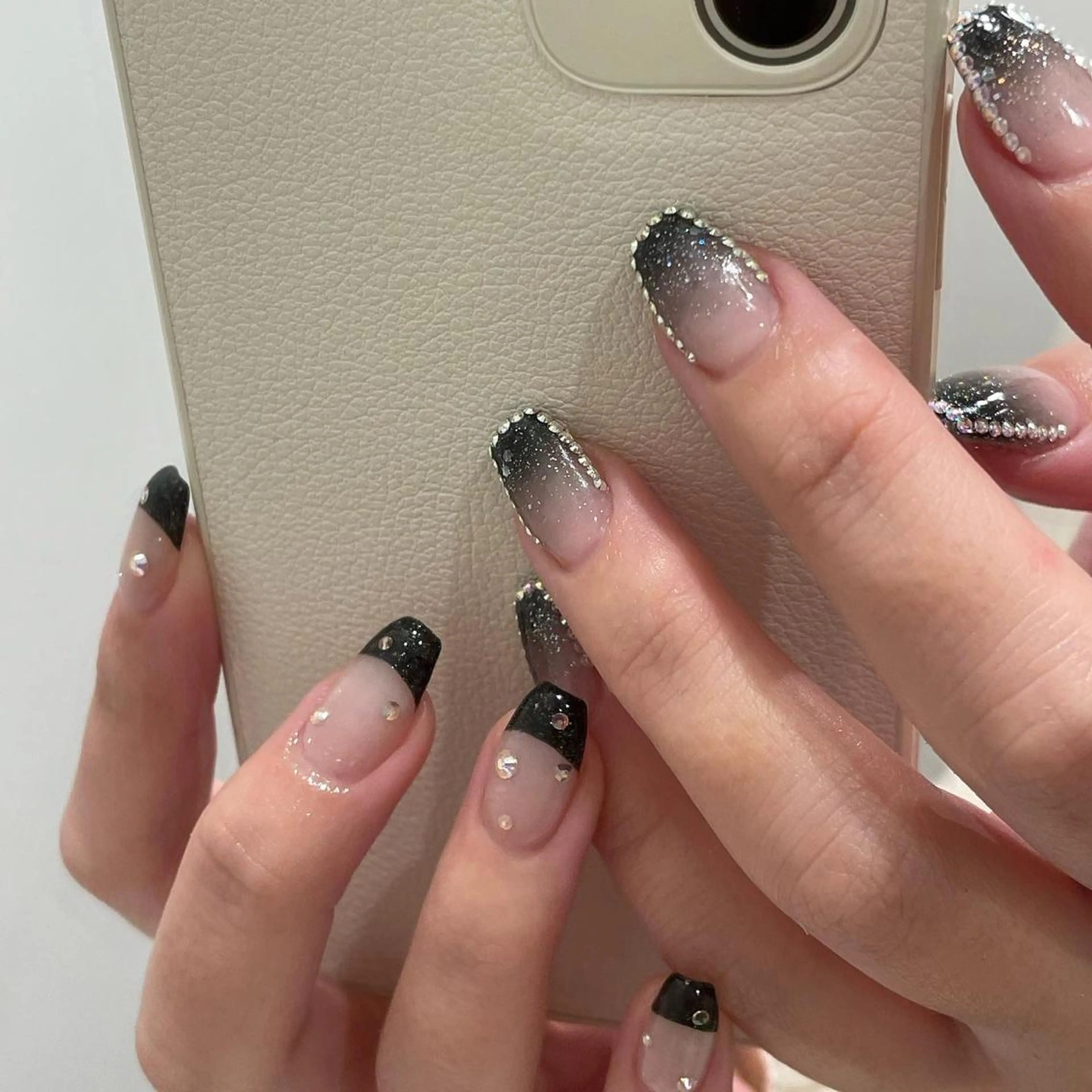 ネイル キラキラネイル private nailsalon Fofo所属・Fofo フォフォのネイルデザイン