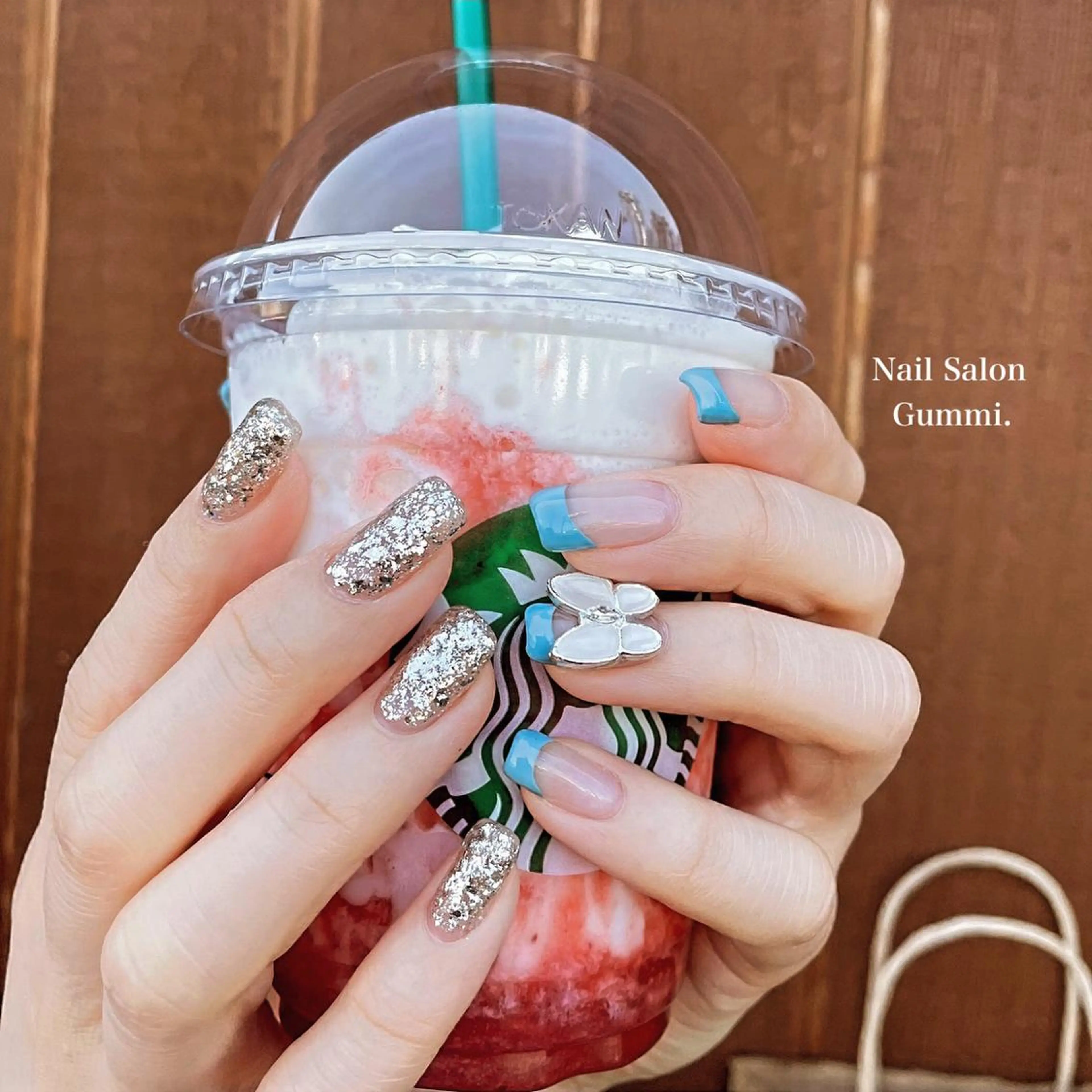 ネイル フレンチネイル 水色 Nail Salon Gummi.のネイルデザイン