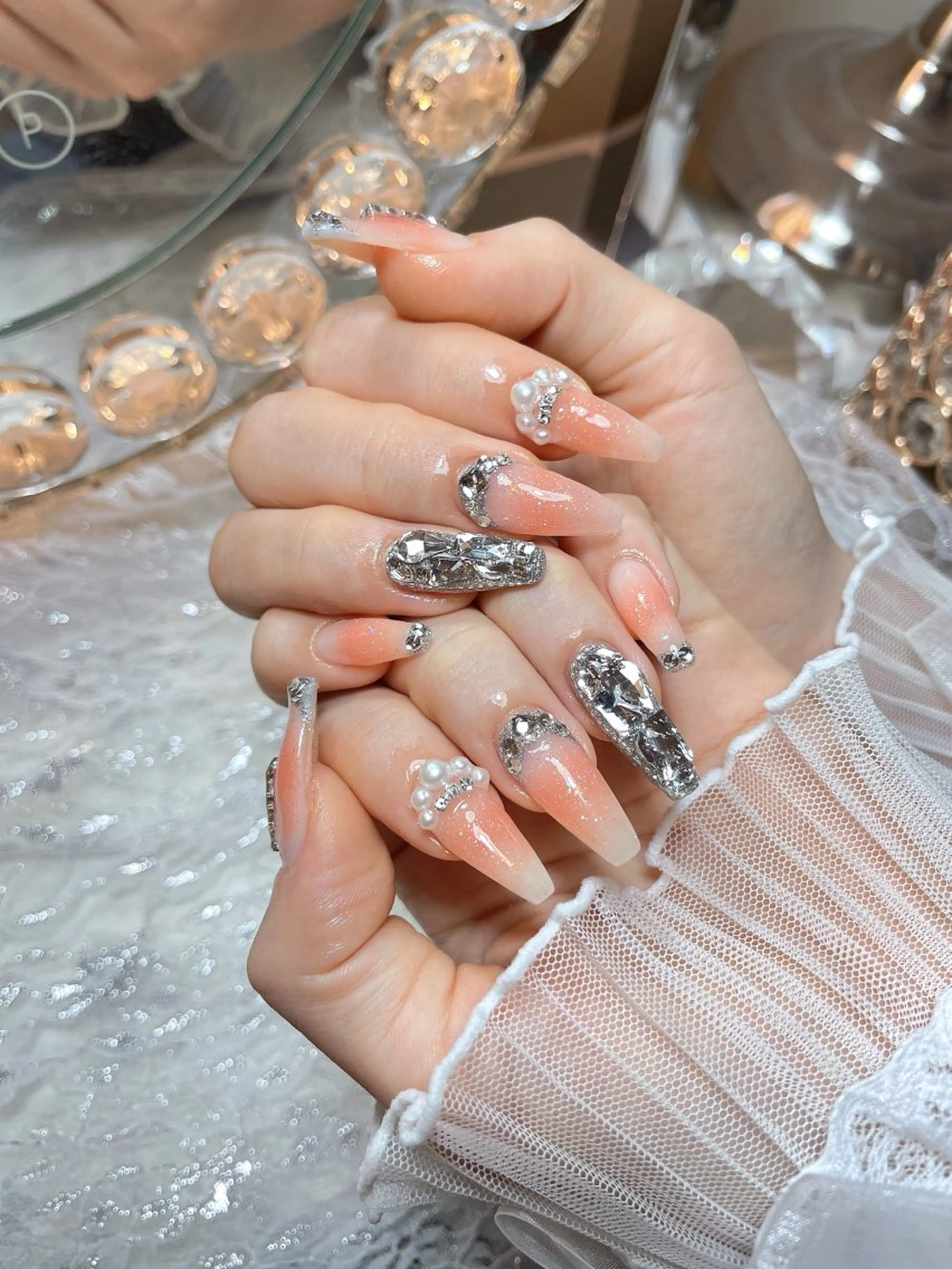 ネイル 23時まで❤︎韓国、 ワンホンネイルのネイルデザイン