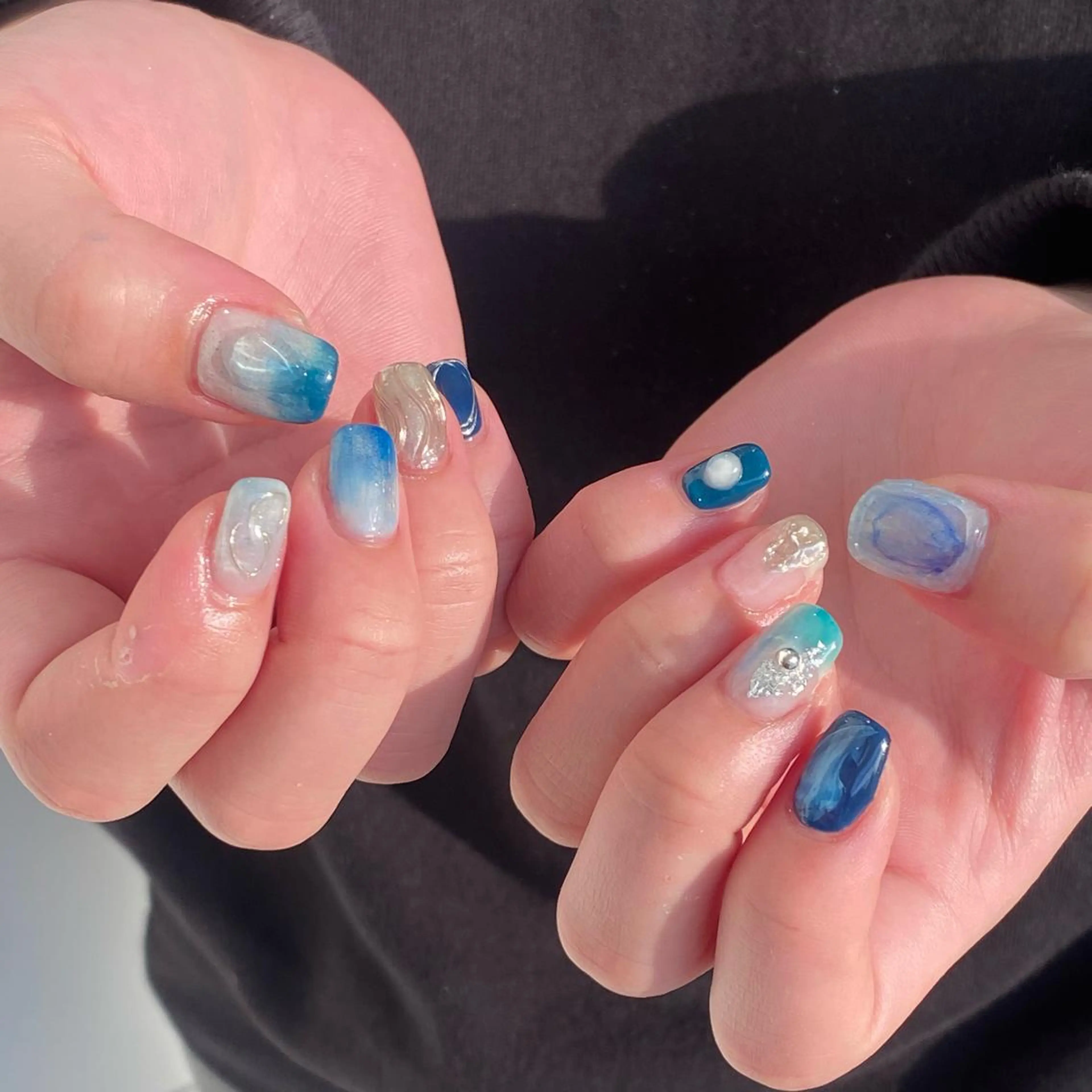 ネイル ブルー シルバー ayana nails所属・nail salon ayanaのネイルデザイン