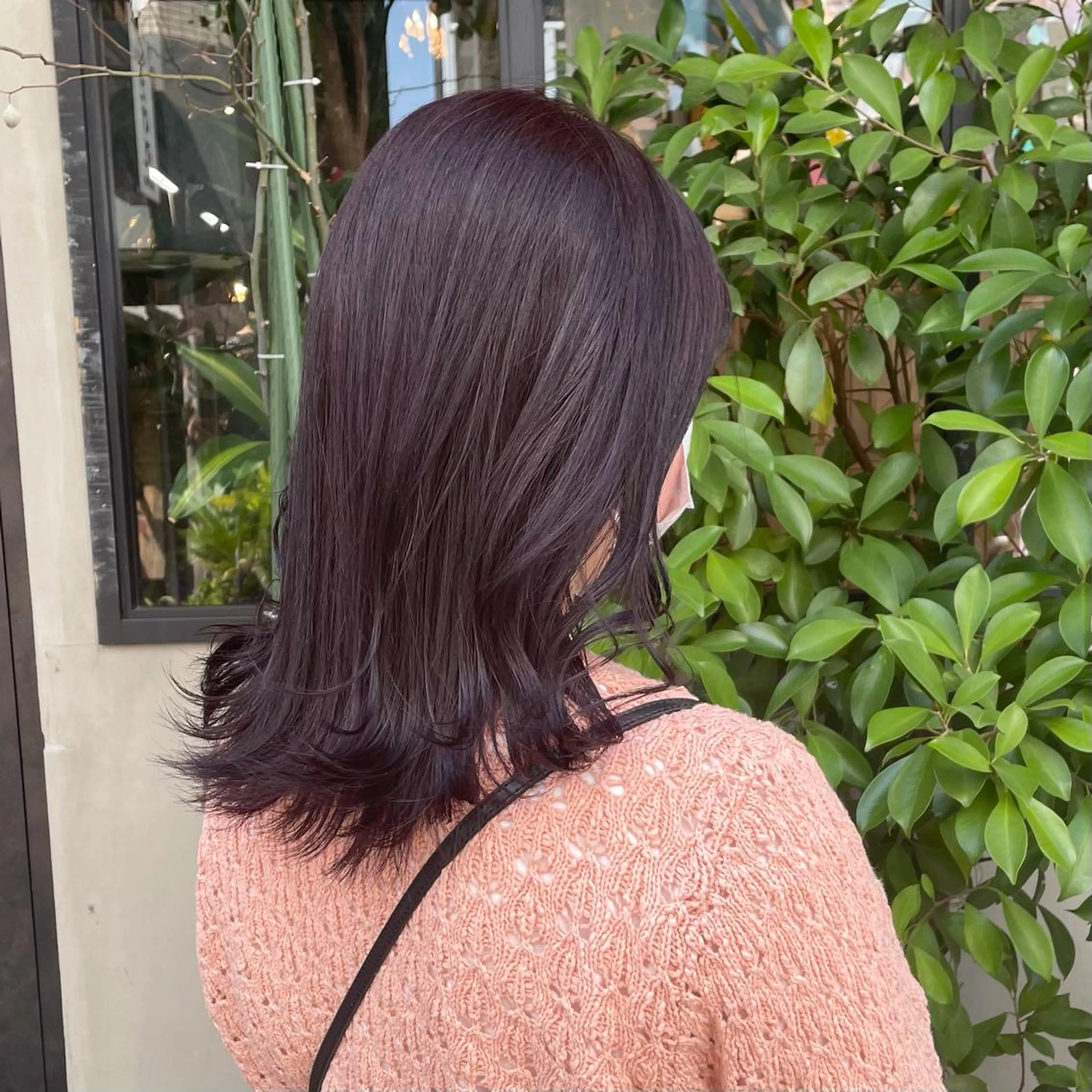 ミディアム カラー バイオレットカラー カット ヘアカラー トリートメント 竹内 春奈のヘアスタイル