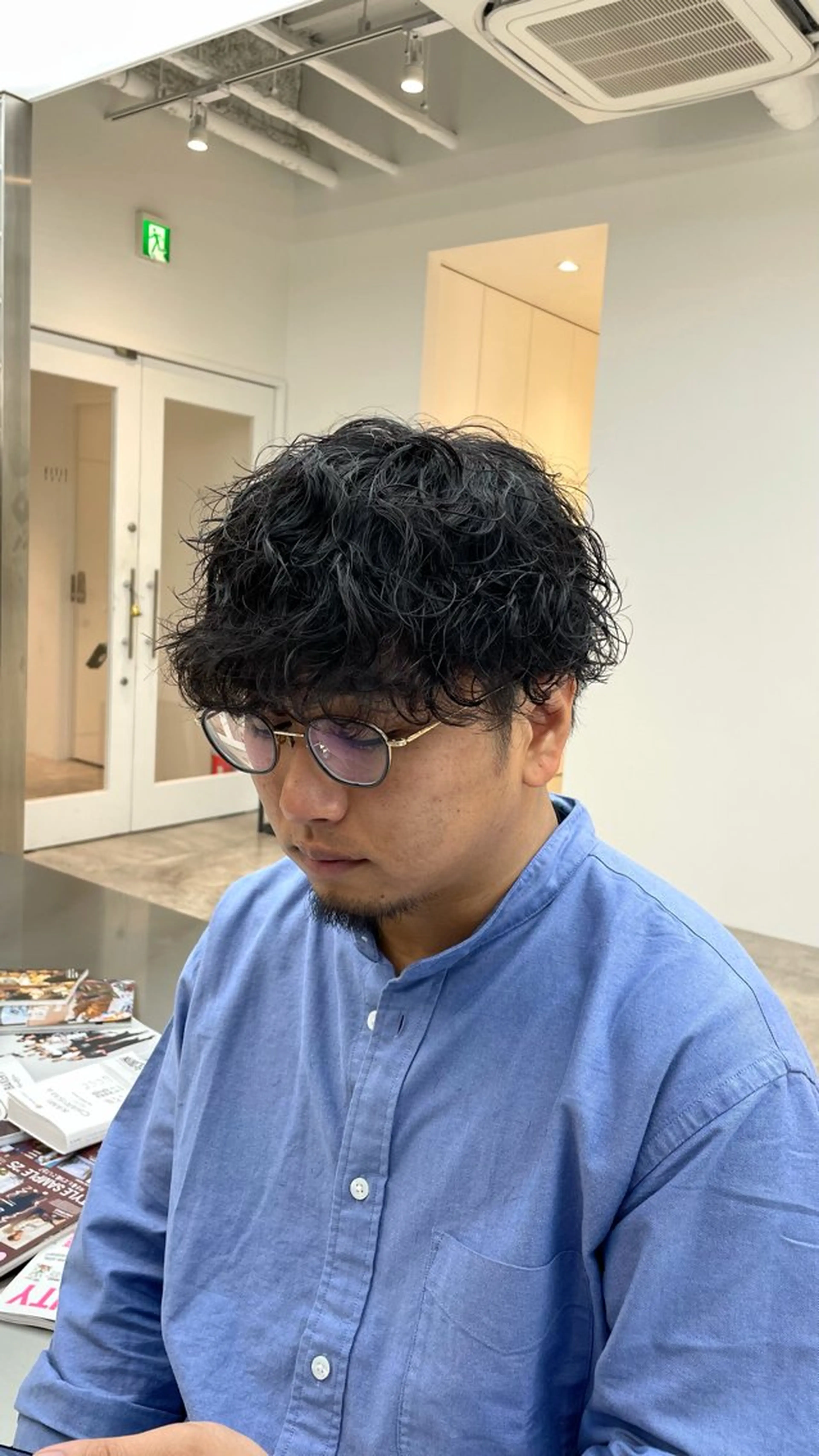 パーマ メンズ 小尾 優然のヘアスタイル