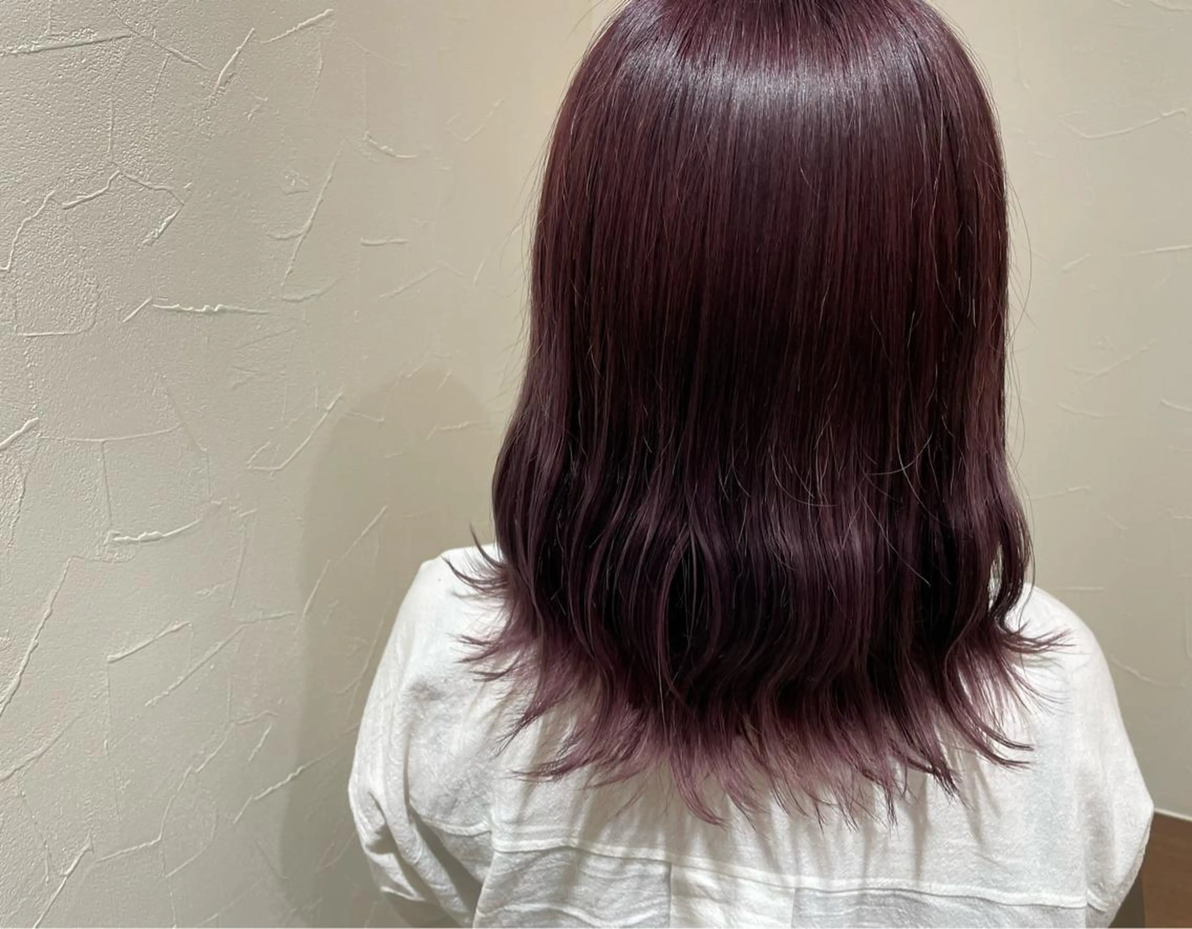 ミディアム ピンクブラウン 絹村 健人のヘアスタイル