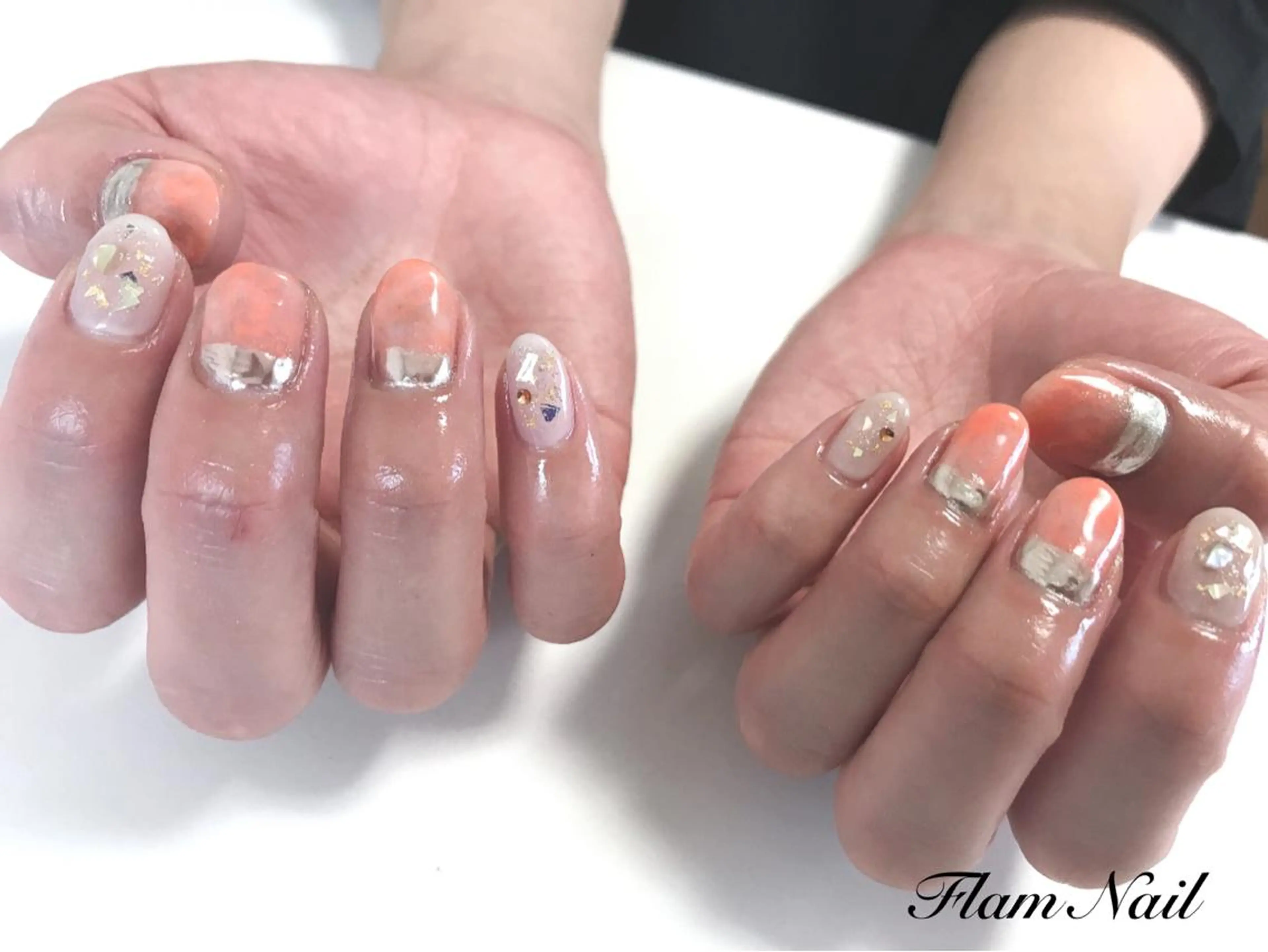 ネイル ミラーネイル オレンジ Flam Nailのネイルデザイン