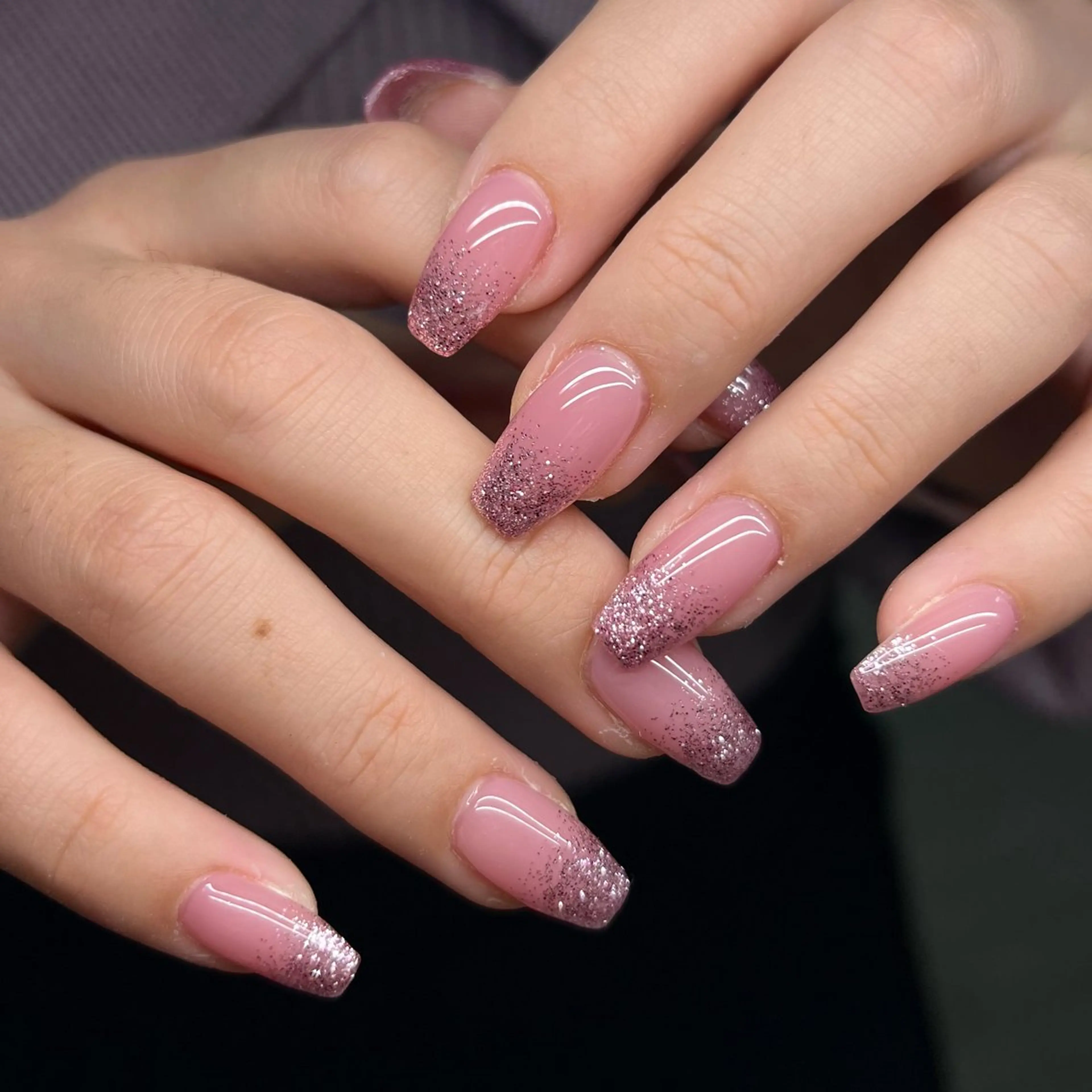 ネイル ラメ(グリッター) ラメグラデーション ⁸ᵃᵖᵖʸ🐝⋆゜ MöEのネイルデザイン