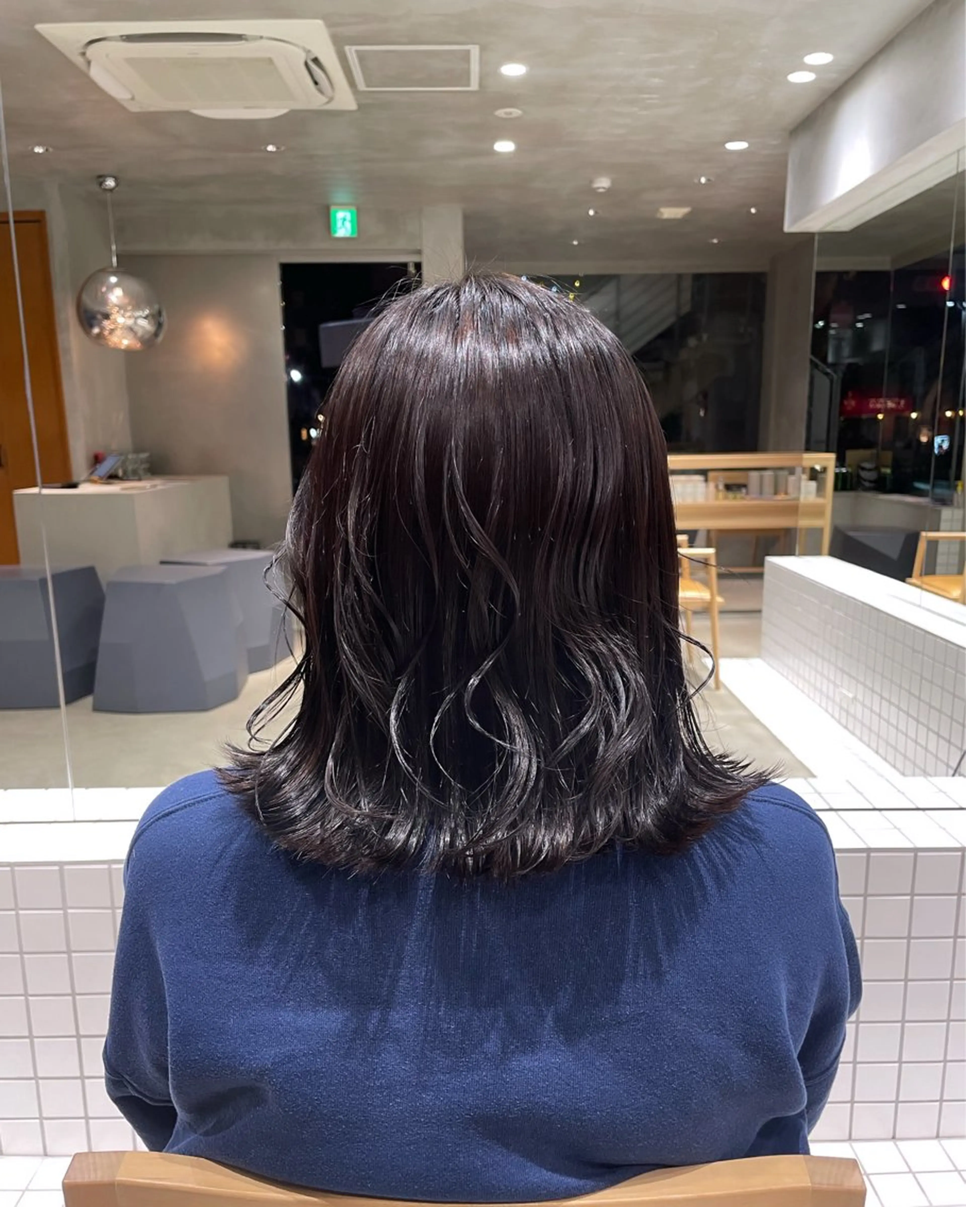 ミディアム カラー 頼金 愛海のヘアスタイル