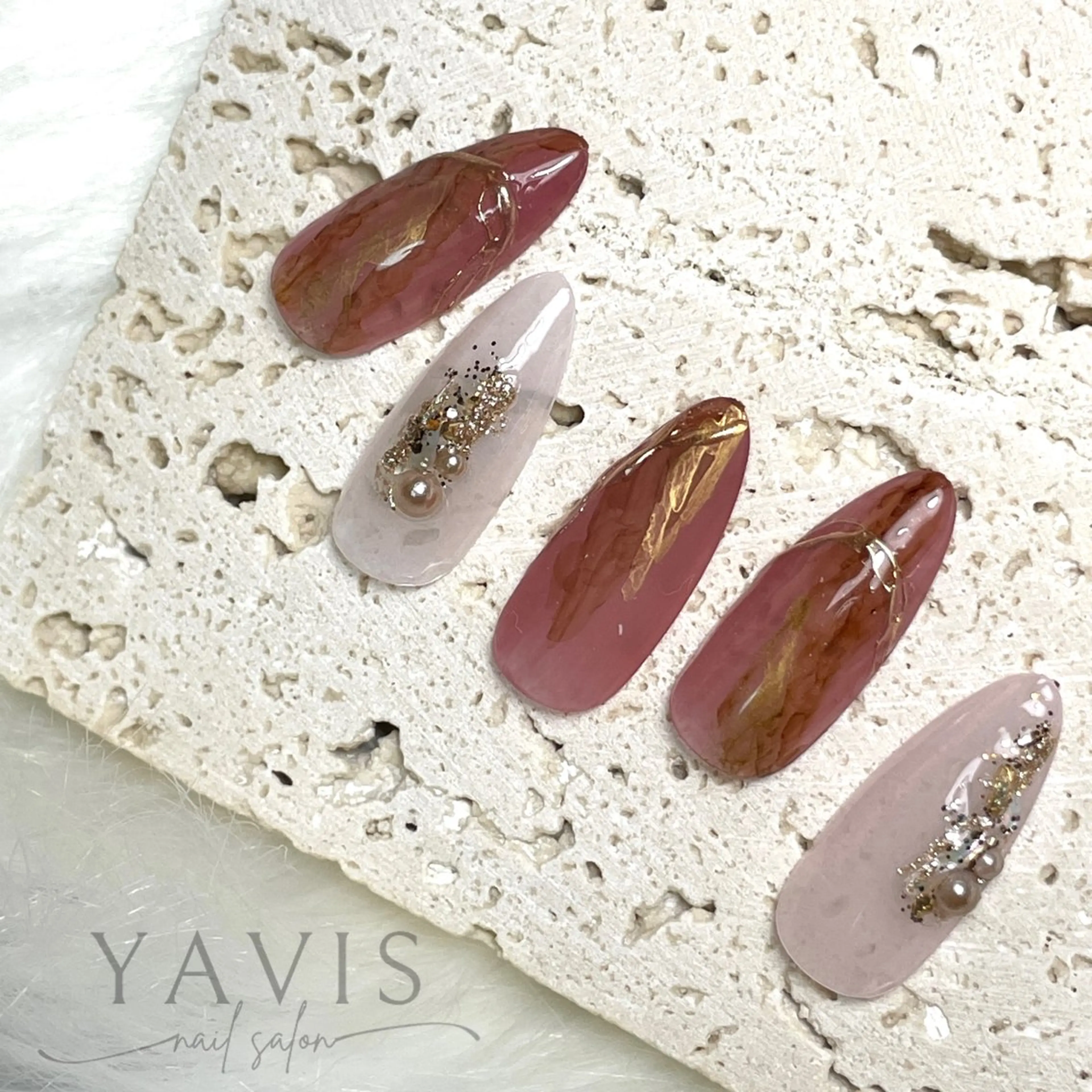 ネイル ニュアンスネイル YAVIS_ nailのネイルデザイン