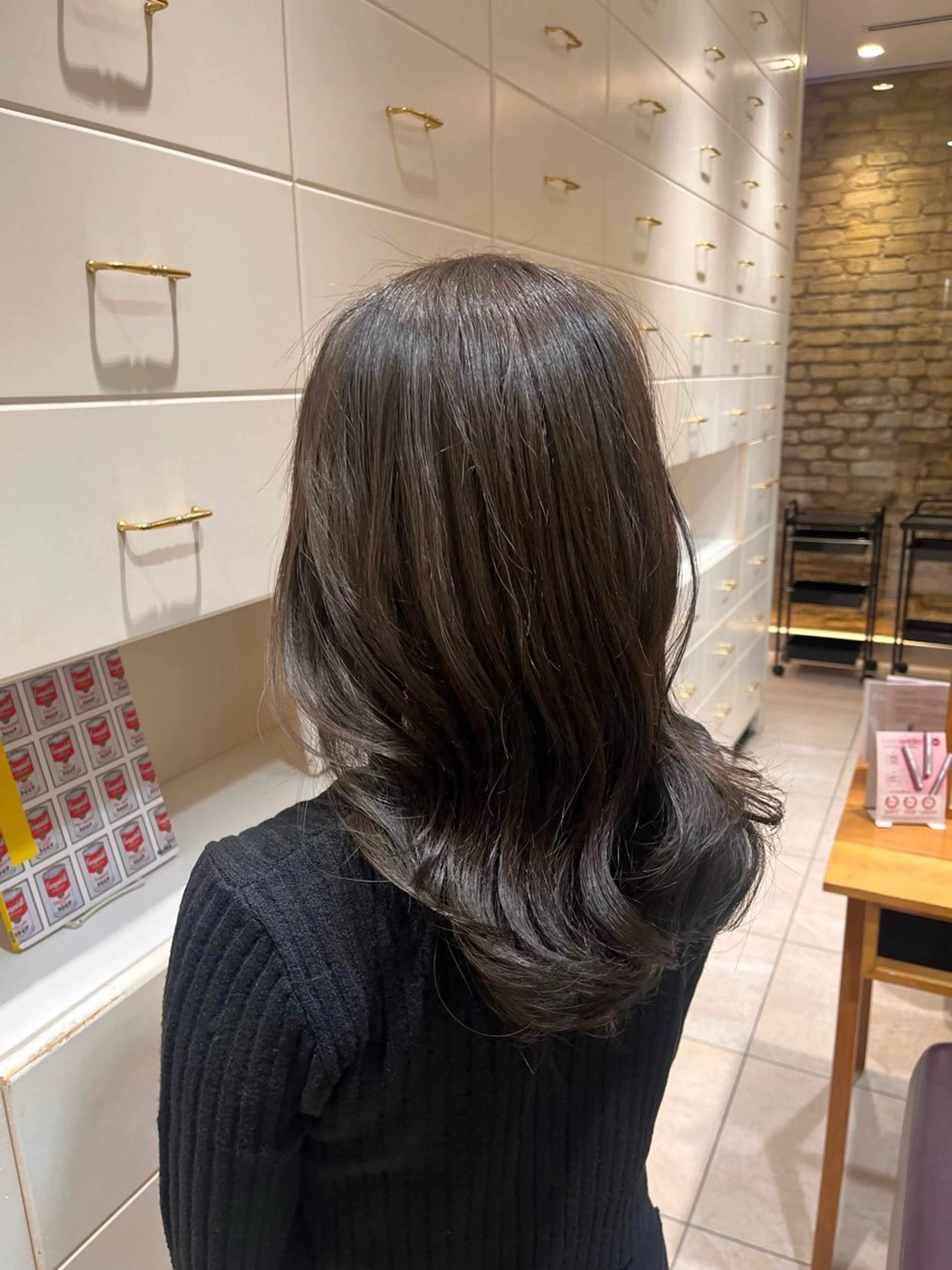 ロング hair make BEHIVE ichibancho AVEDA所属・渡邉  日向子 ・レイヤー、縮毛矯正のヘアスタイル