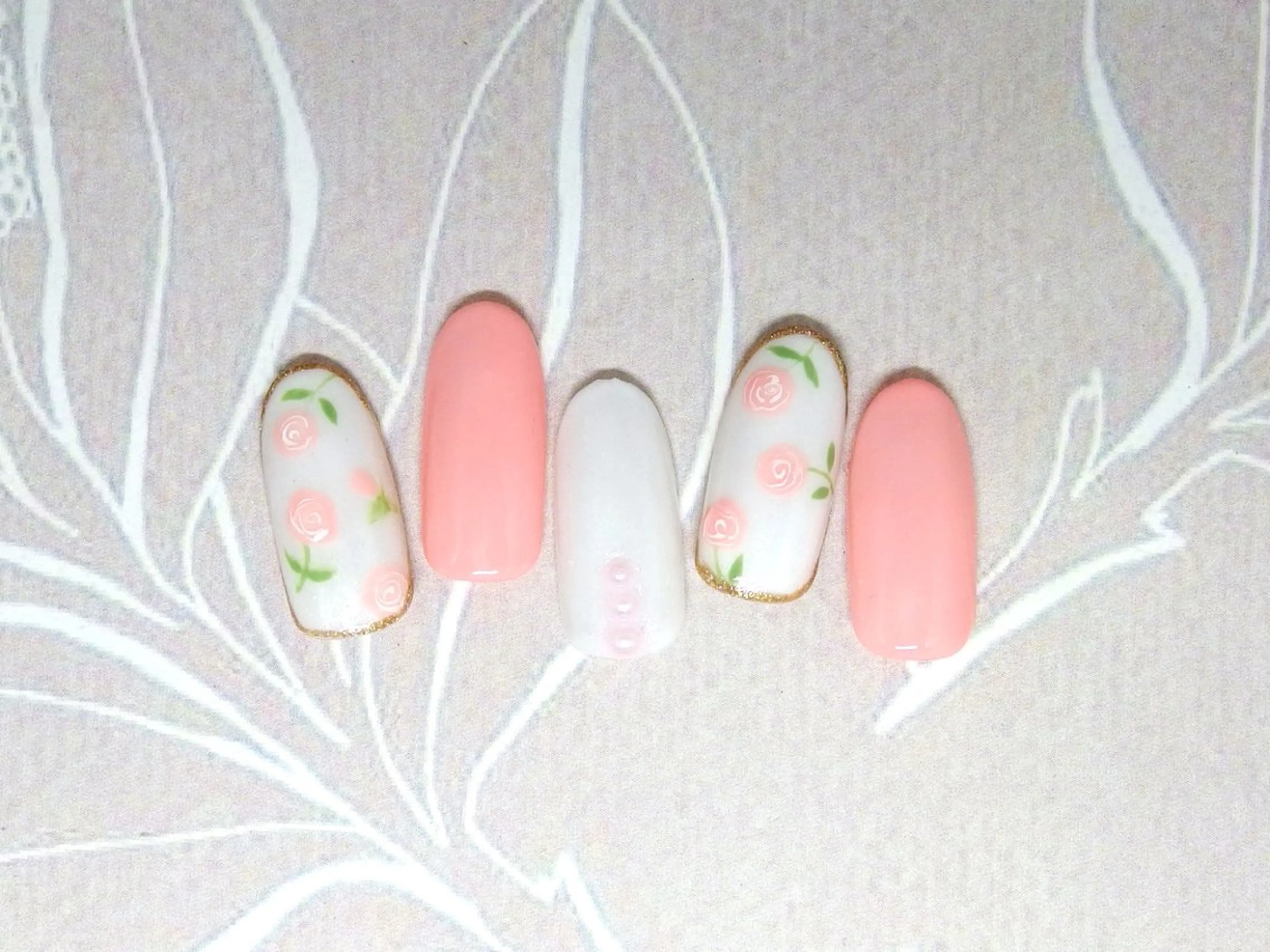 ネイル 持ち込み ハンドネイル ティーエヌ 金山駅東口店のネイルデザイン