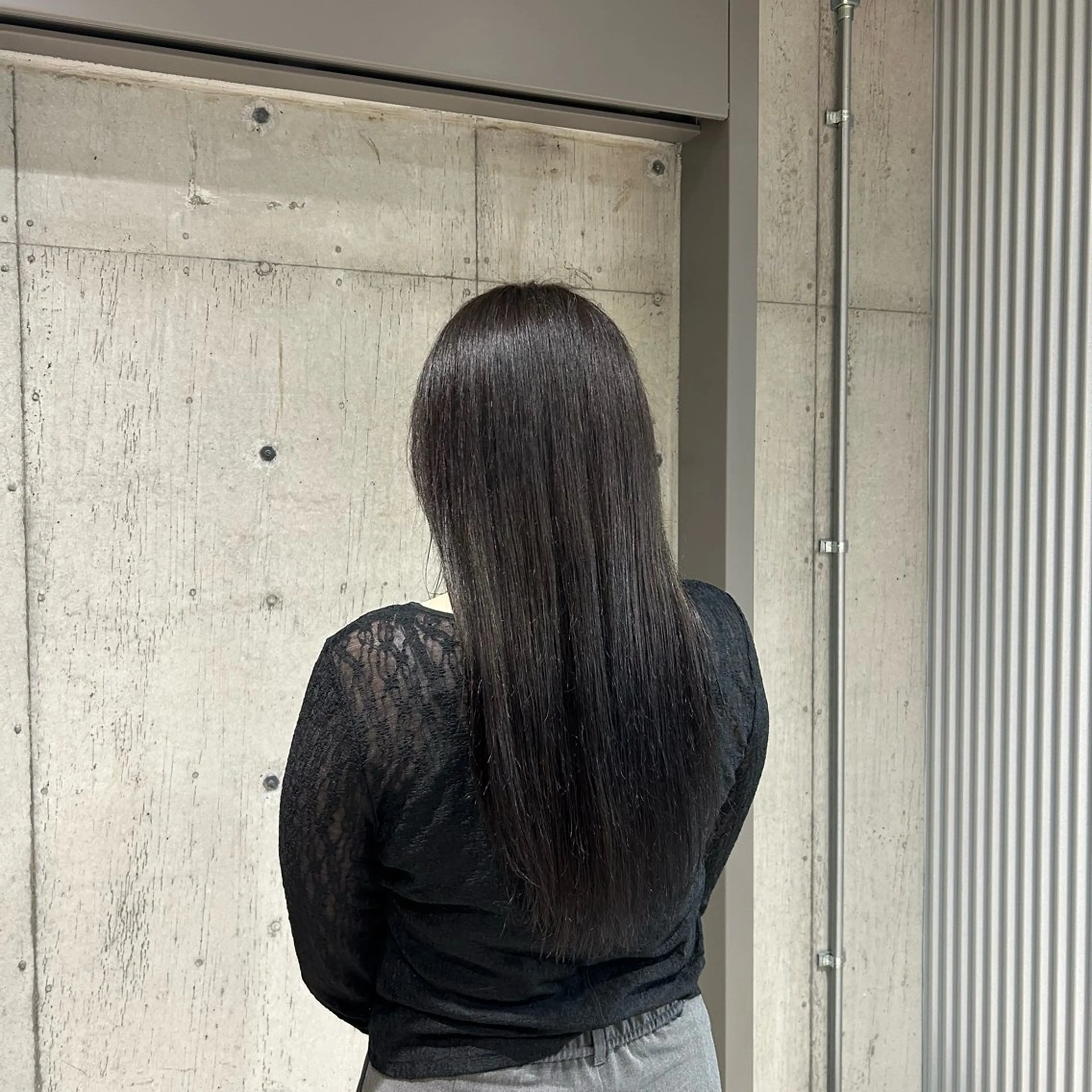 【新規限定❄️】🐰グレージュカラー赤み消し透明感カラー＋ダメージ補修トリートメント🐰の写真