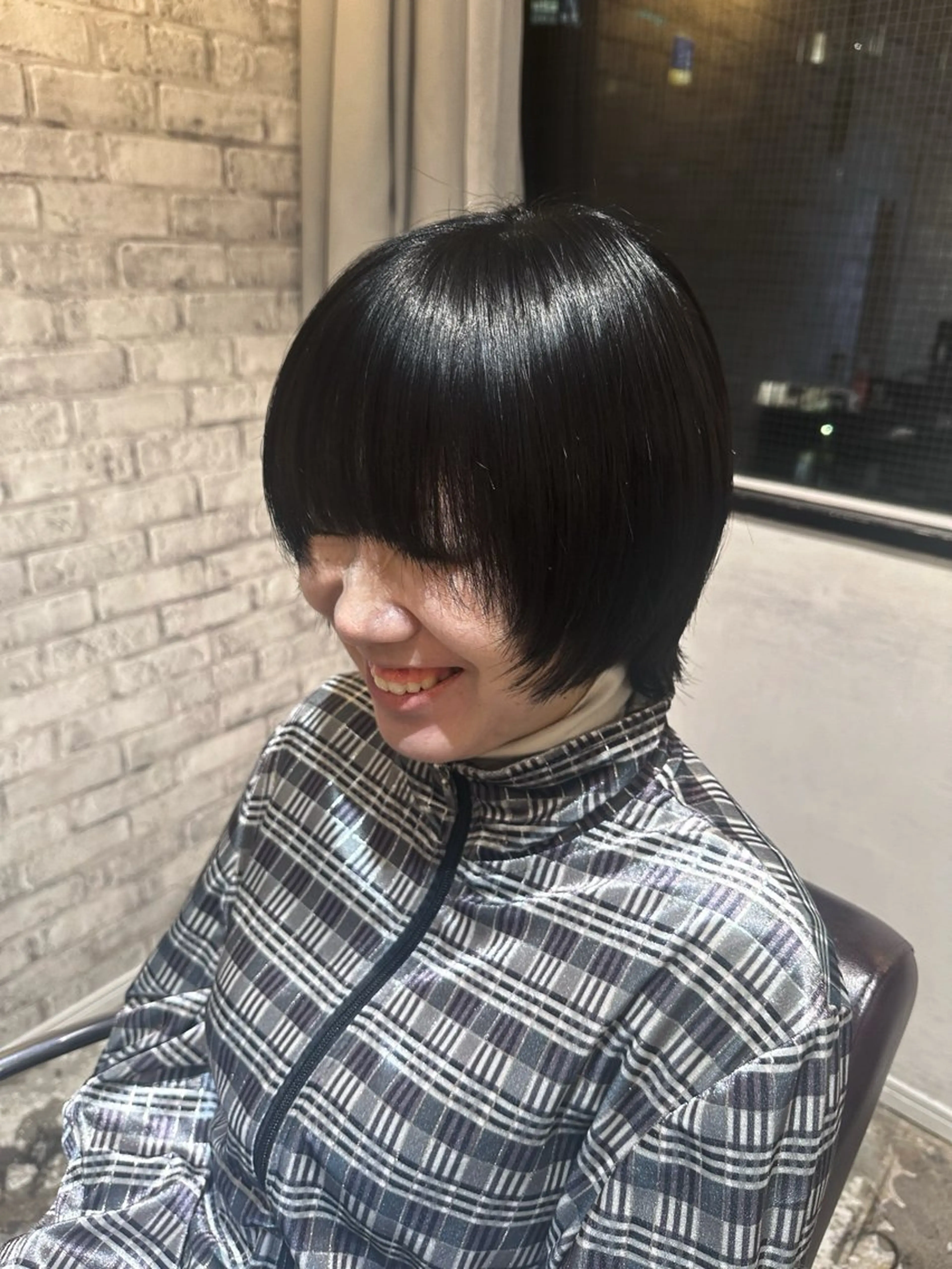 ミディアム カラー 黒髪 レイヤーカット ウルフカット ウルフレイヤー 艶感カラー/レイヤー 💖心斎橋/Sakiのヘアスタイル