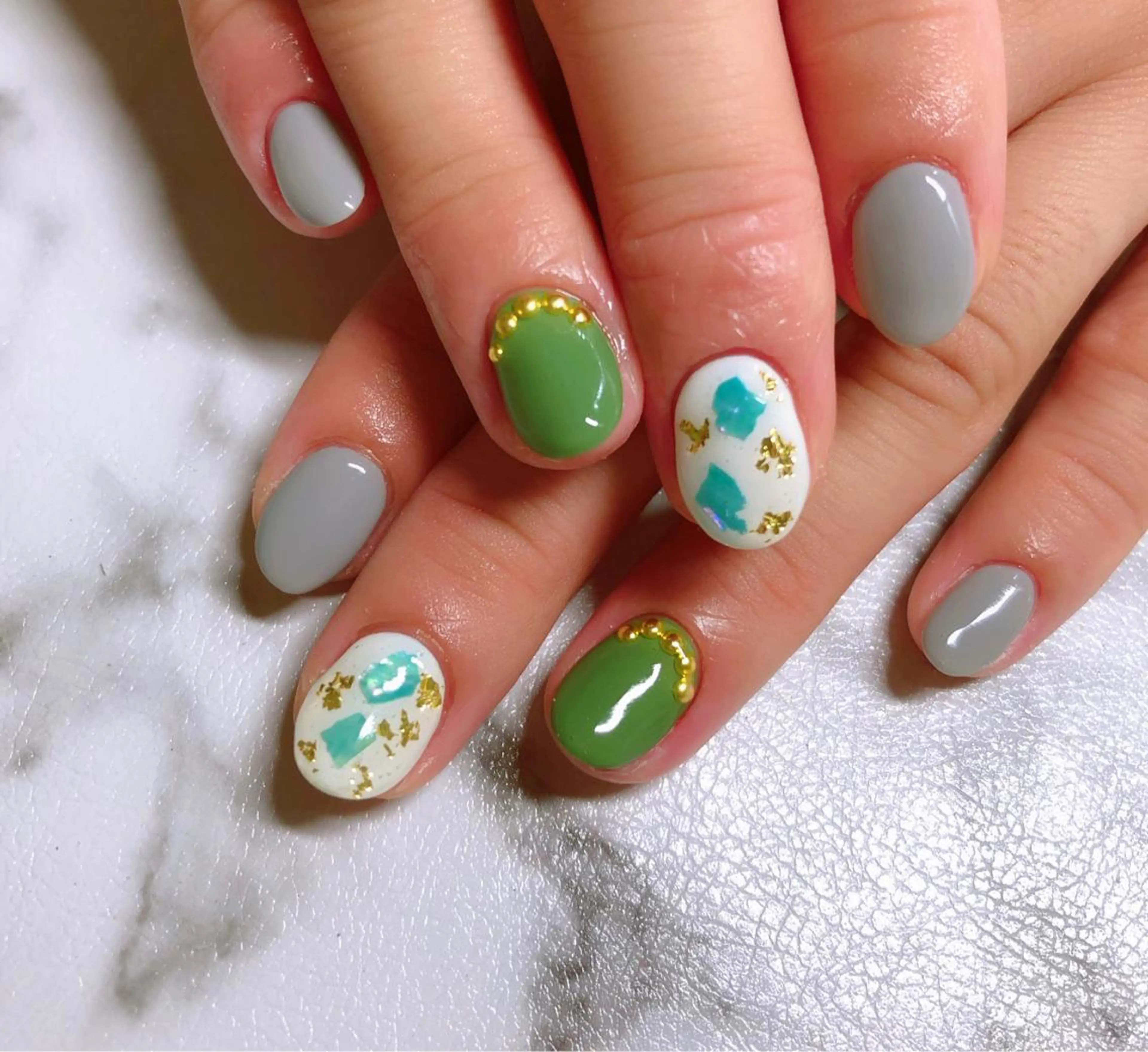 ネイル ハンドネイル マジックミラー所属・マジック ミラーのネイルデザイン