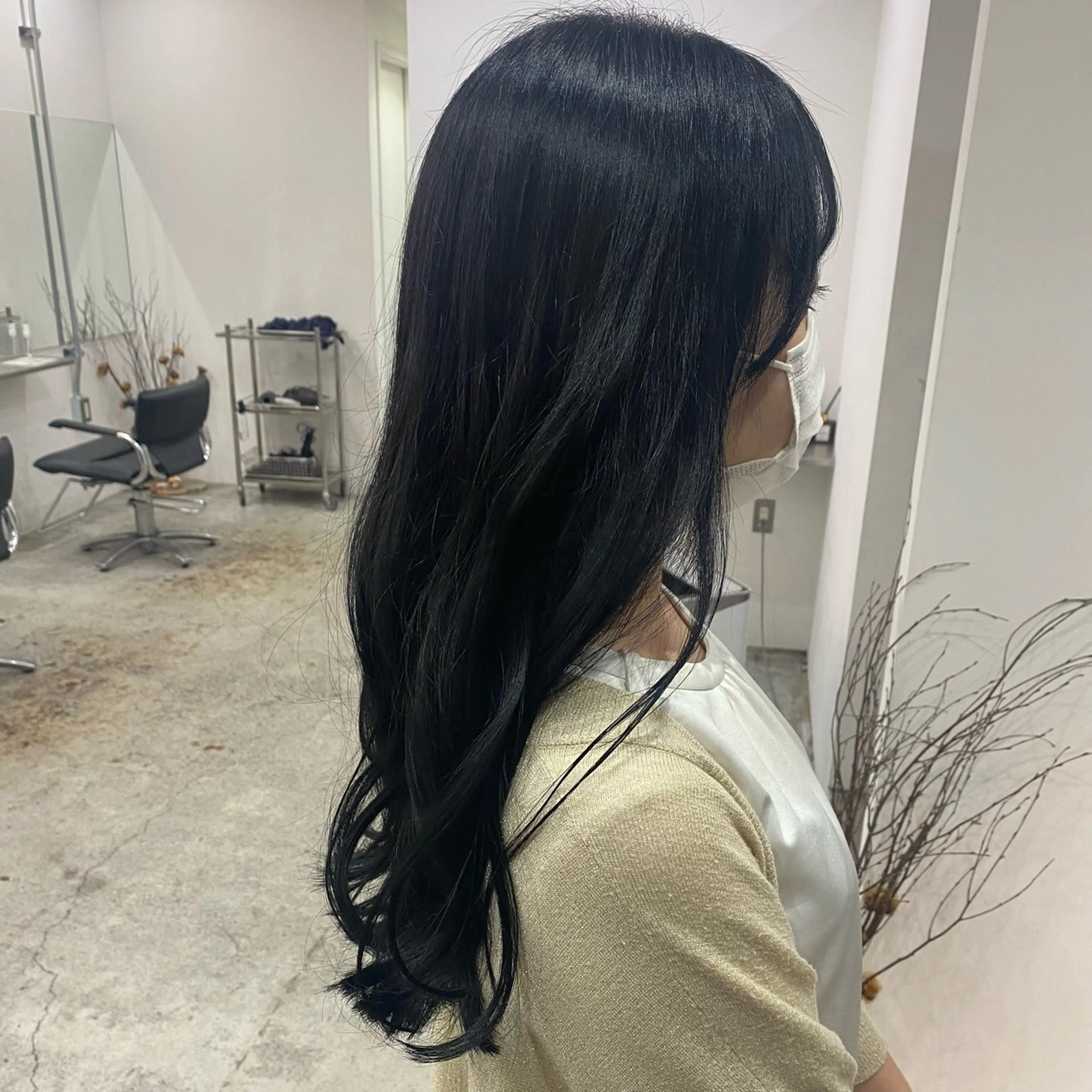 ロング カラー 黒髪 ブリーチ ブルーカラー ブルーブラック ブリーチなしカラー ayame by Gigi所属・Gigi宇都宮🌼 sayanoのヘアスタイル