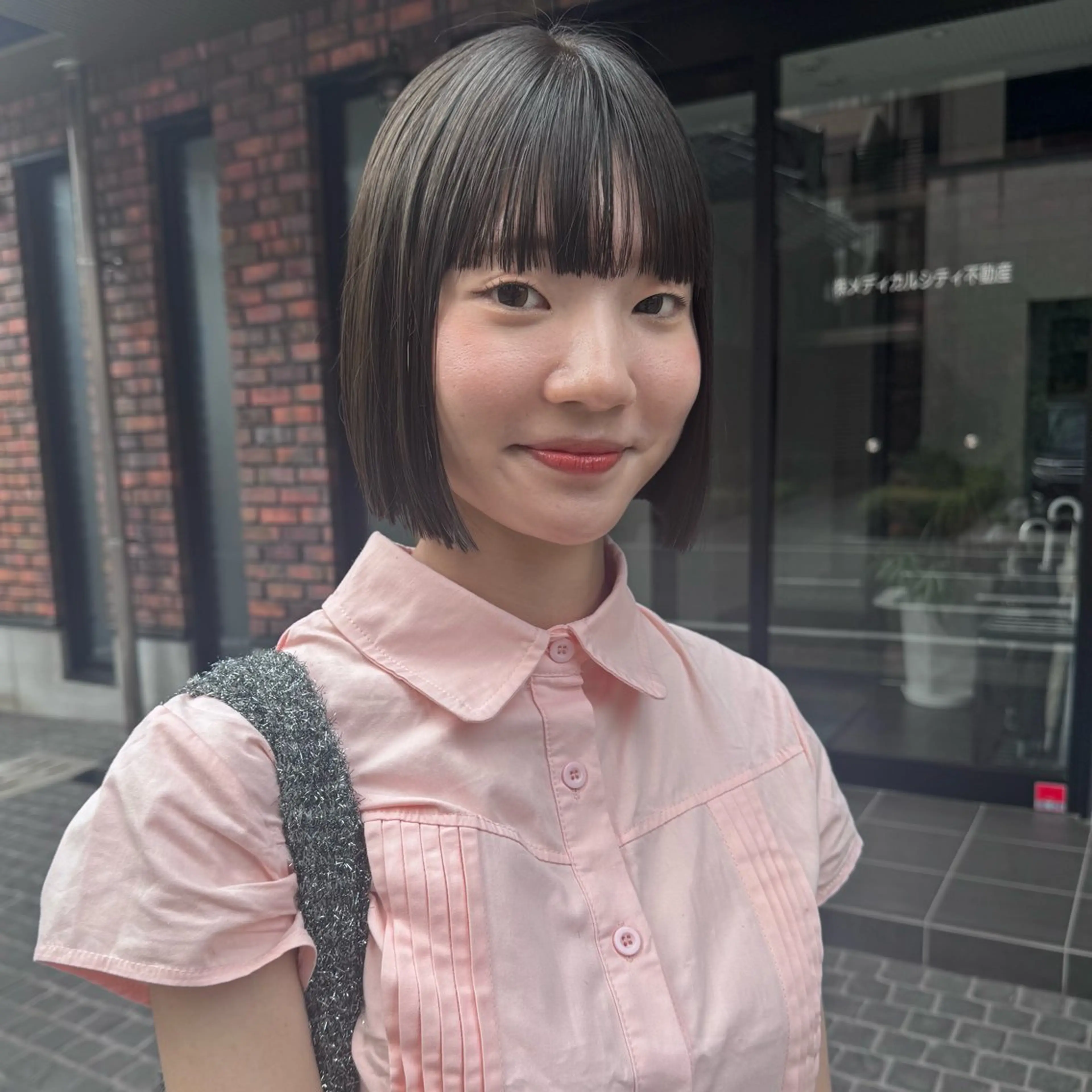 ミディアム カラー カット 縮毛矯正 トリートメント Lilu しずくのヘアスタイル