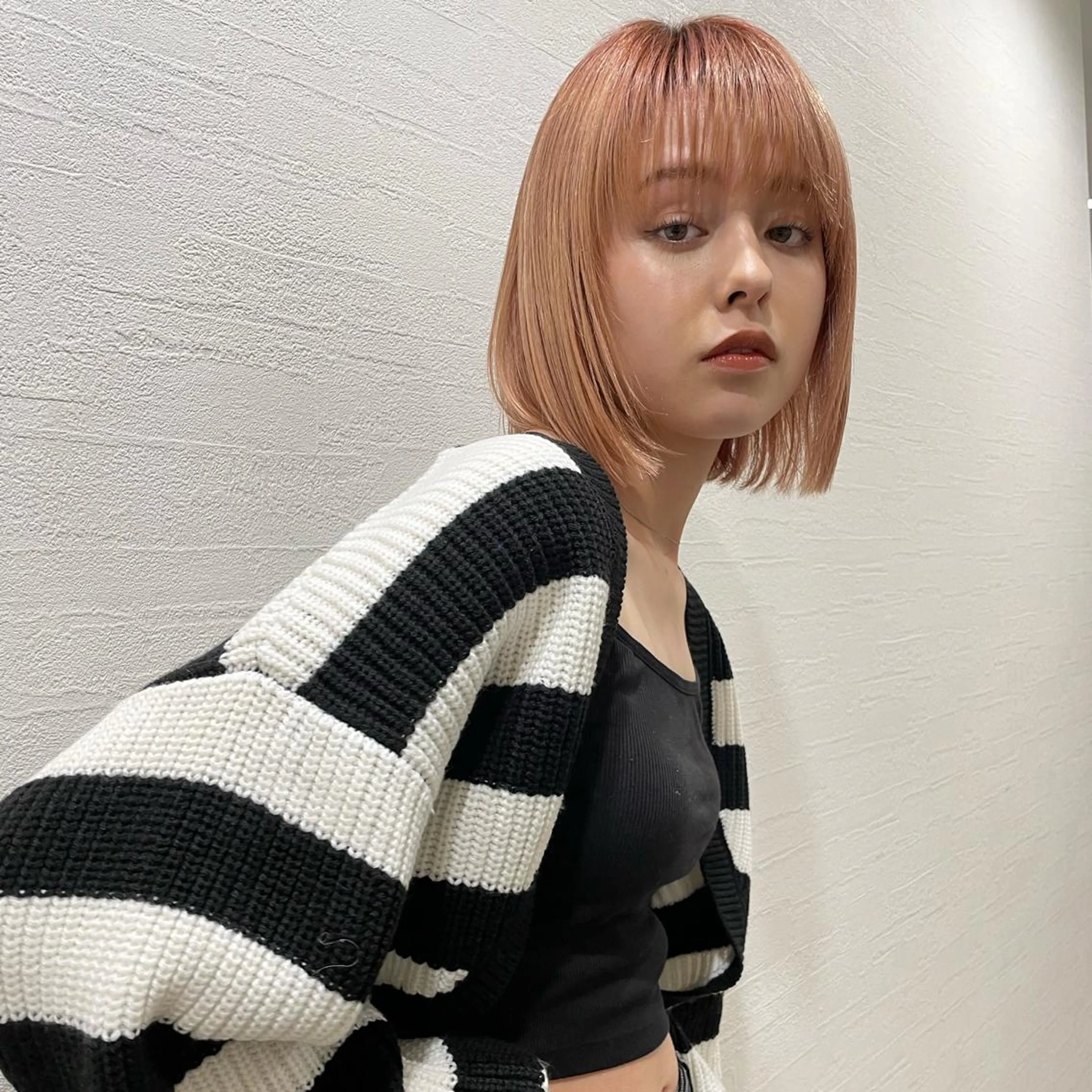 ミディアム 高評価多数◎ コテ巻きパーマ星明夏のヘアスタイル