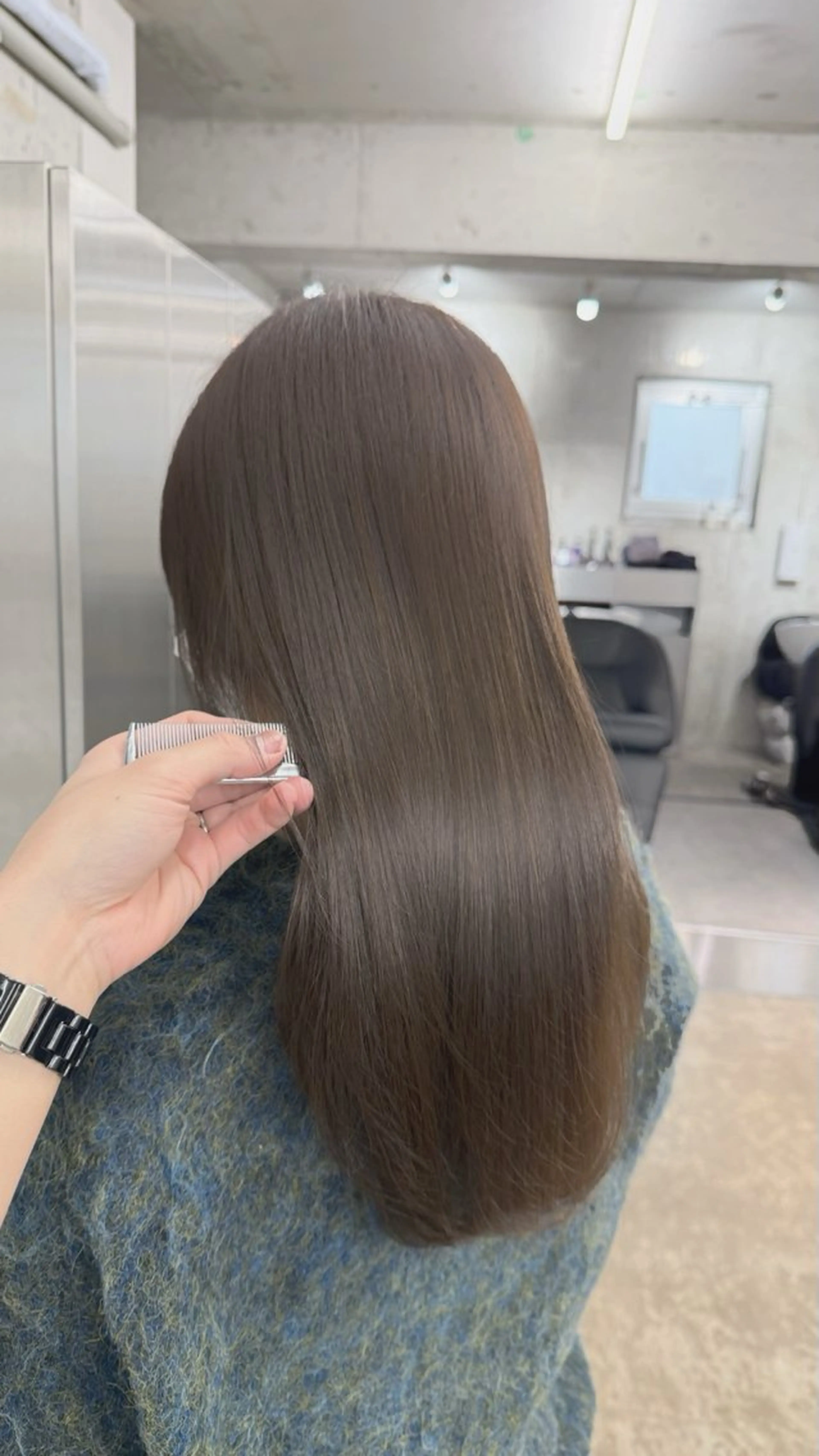 ロング カラー ベージュカラー オリーブベージュ カット ヘアカラー トリートメント 高橋大樹/グレージュ 透明感/髪質改善のヘアスタイル