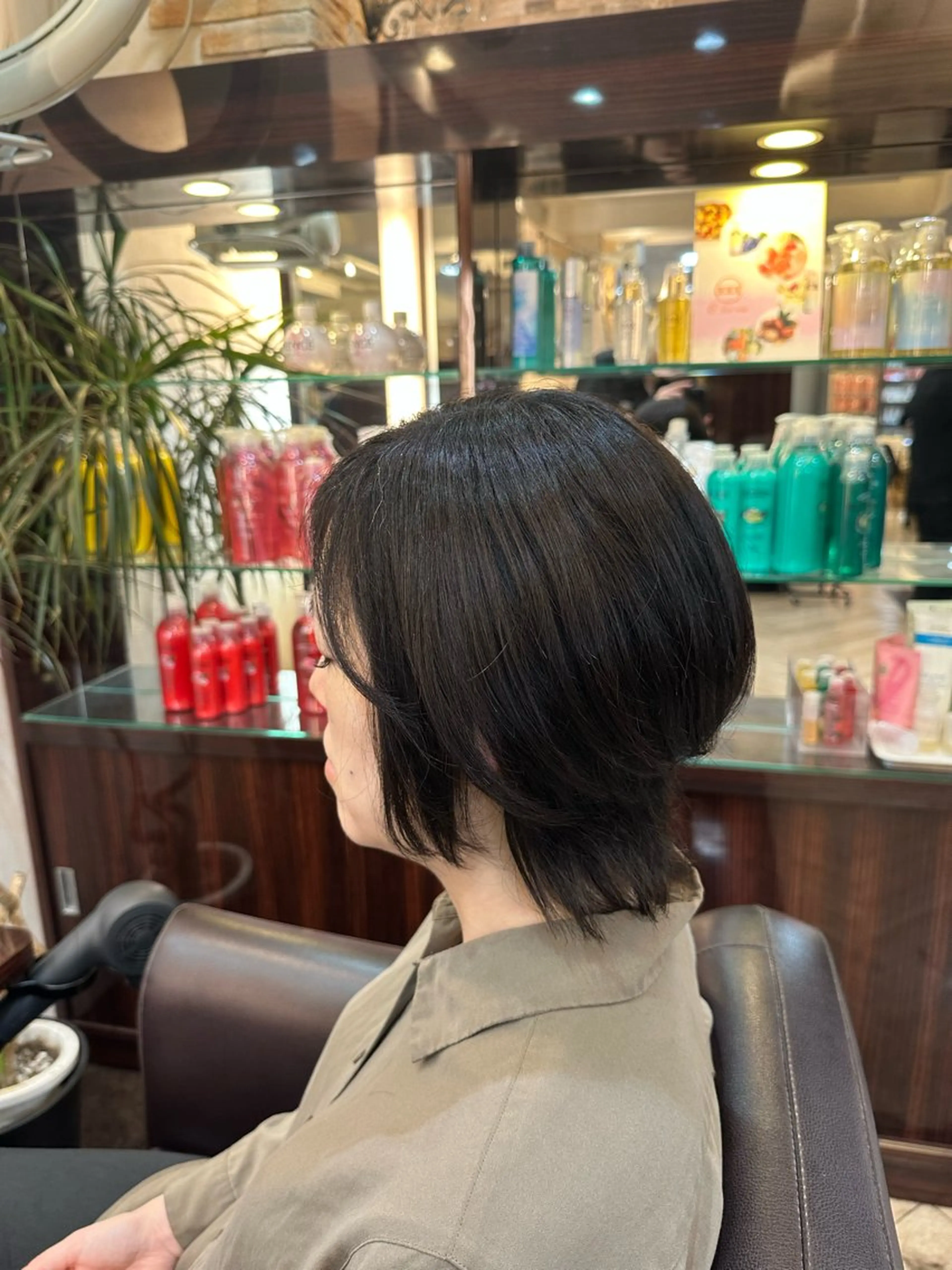 ミディアム 外ハネヘア ウルフカット 縮毛矯正&髪質改善/ きょうの🐺のヘアスタイル