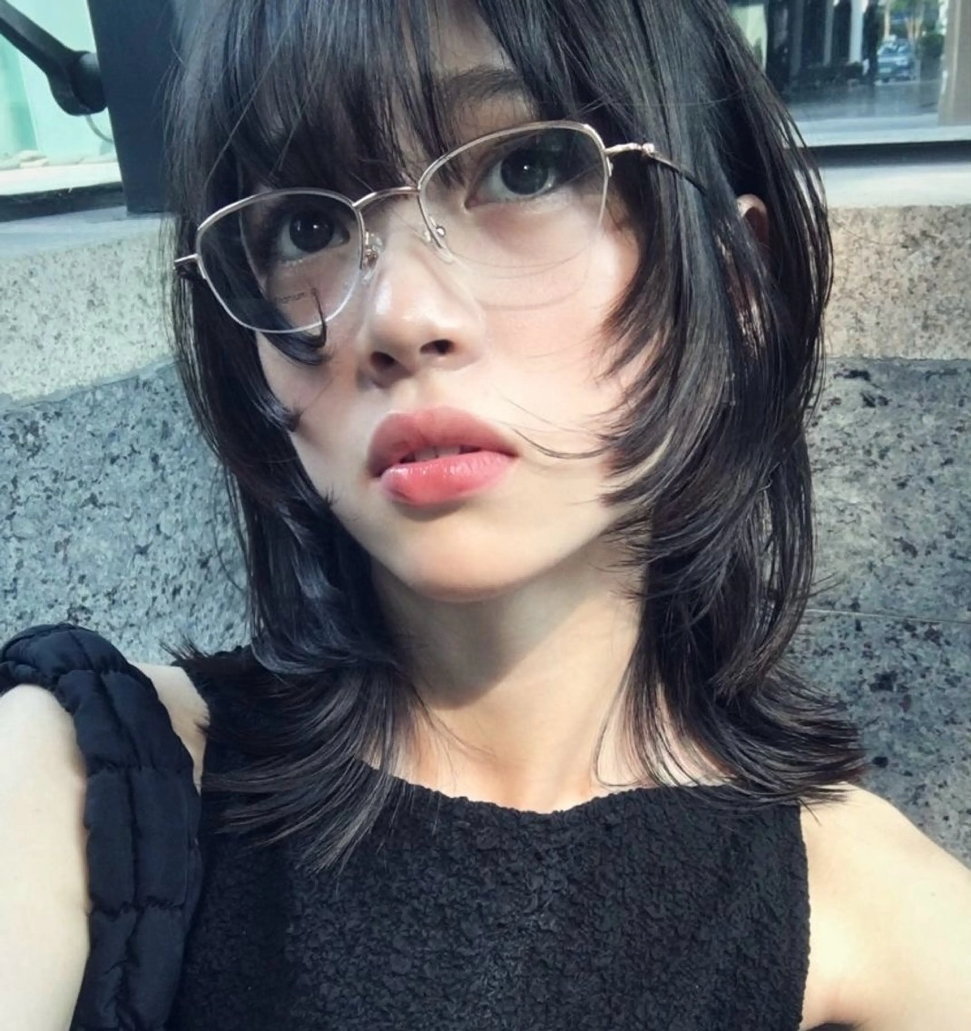 ミディアム ウルフカット 柚音 nero hairのヘアスタイル