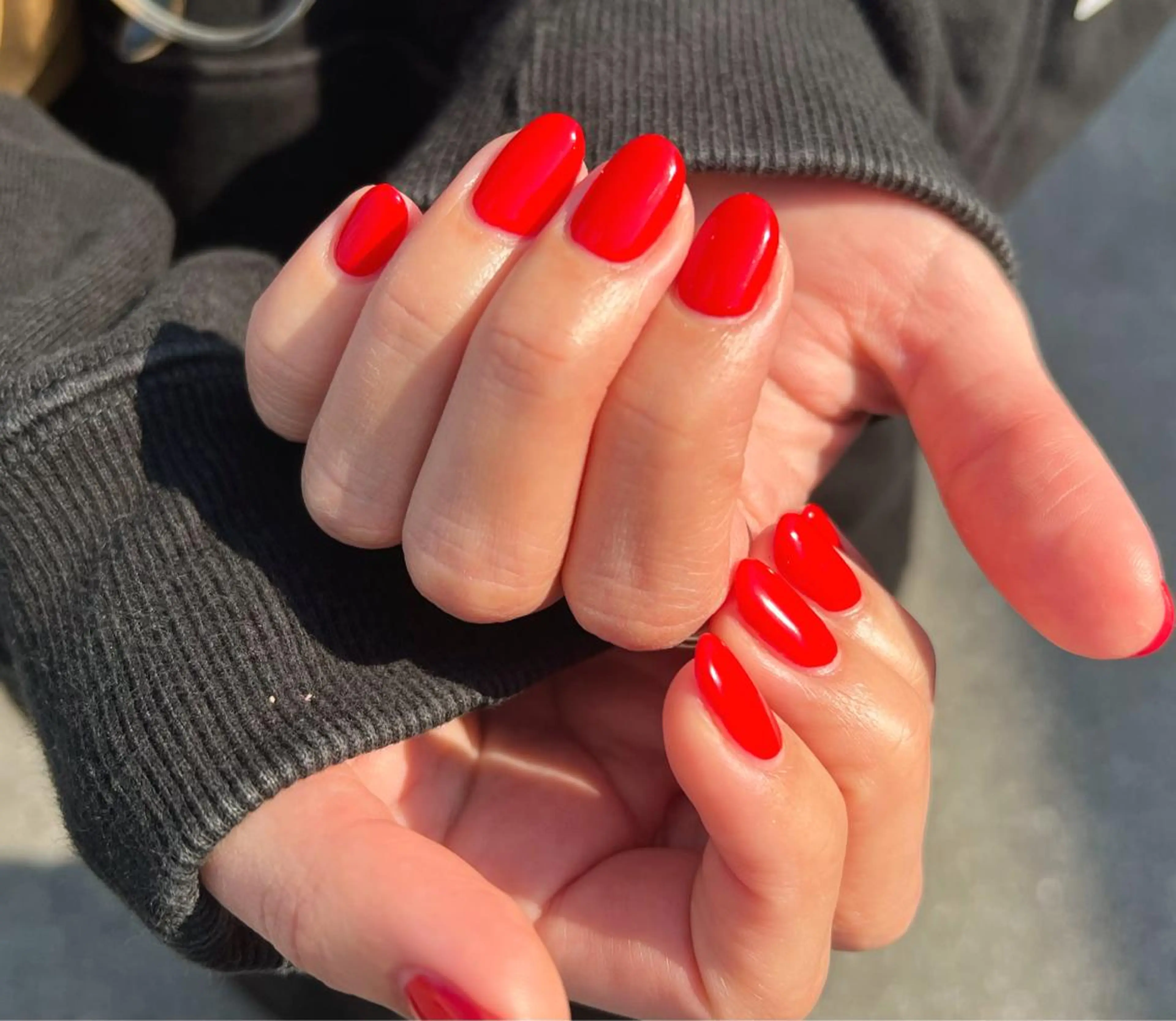 ネイル ワンカラーネイル 赤色 nail salon CHEのネイルデザイン