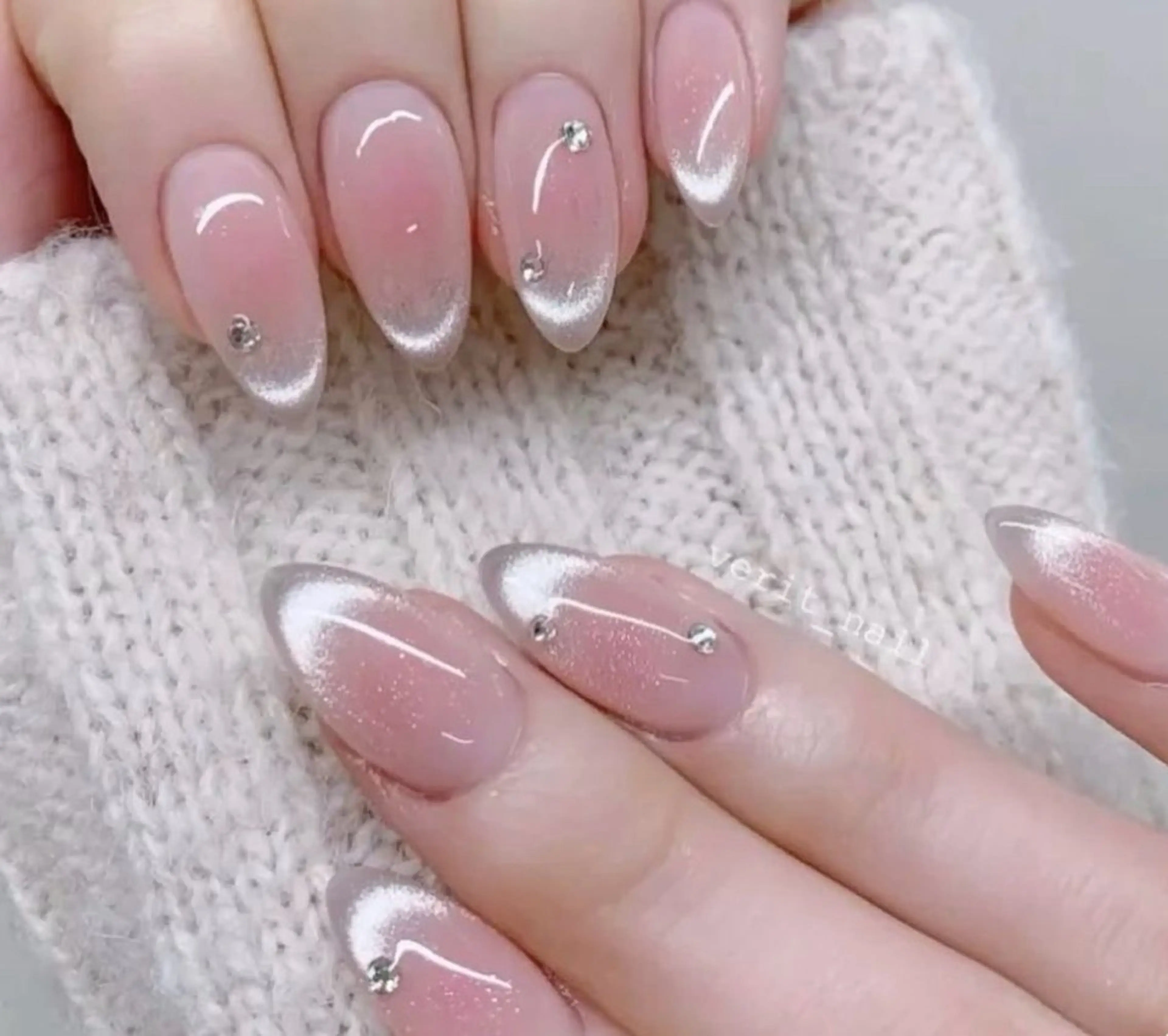 ネイル ジェルネイル 韓国ネイル シンプルネイル ワンホンネイル 「Honey NAIL新宿店」所属・Honey スカルプ専門店のネイルデザイン