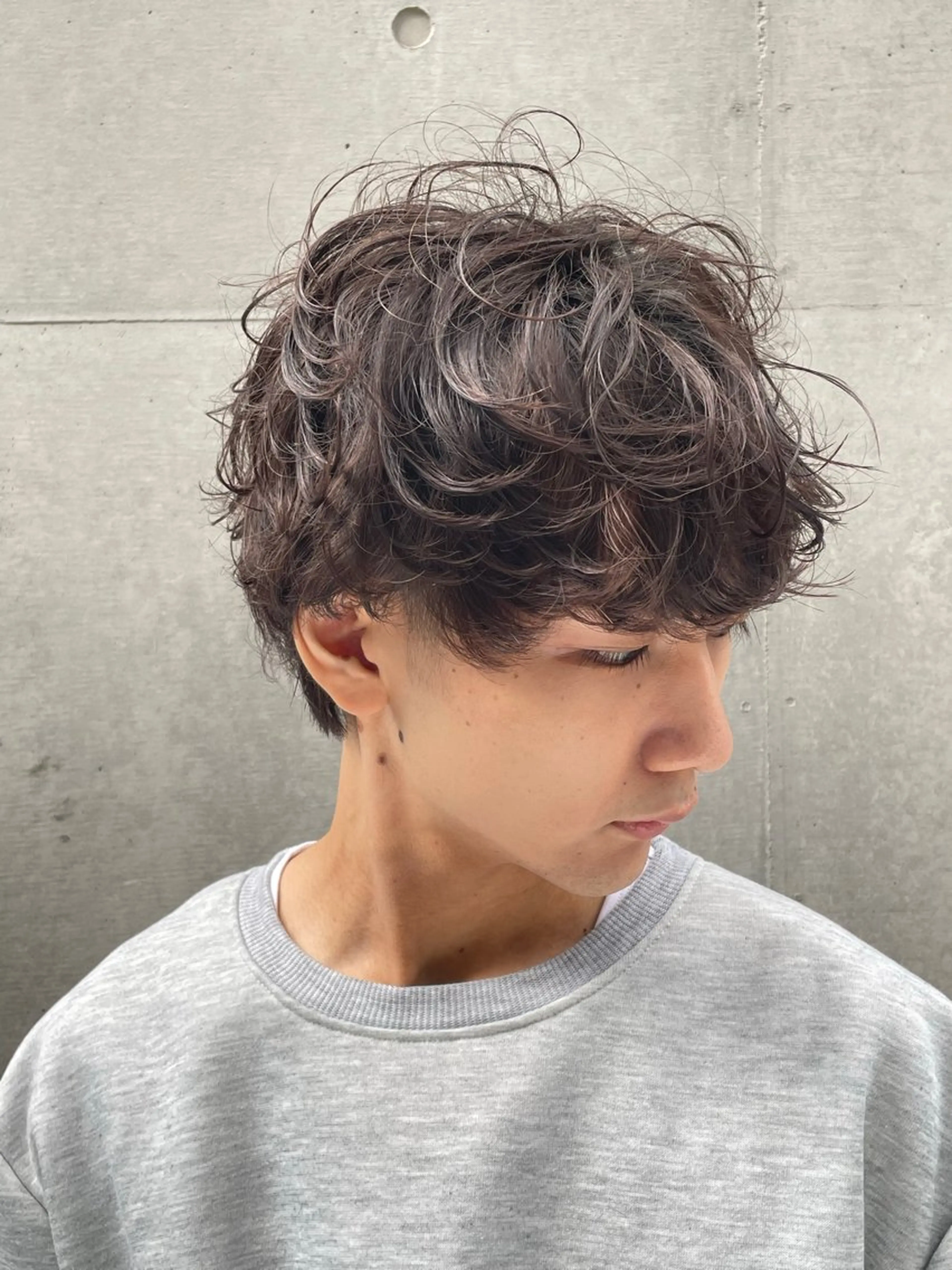 ショート パーマ メンズ メンズパーマ 美髪矯正/酸性ストレ ート/艶カラー/堅田のヘアスタイル