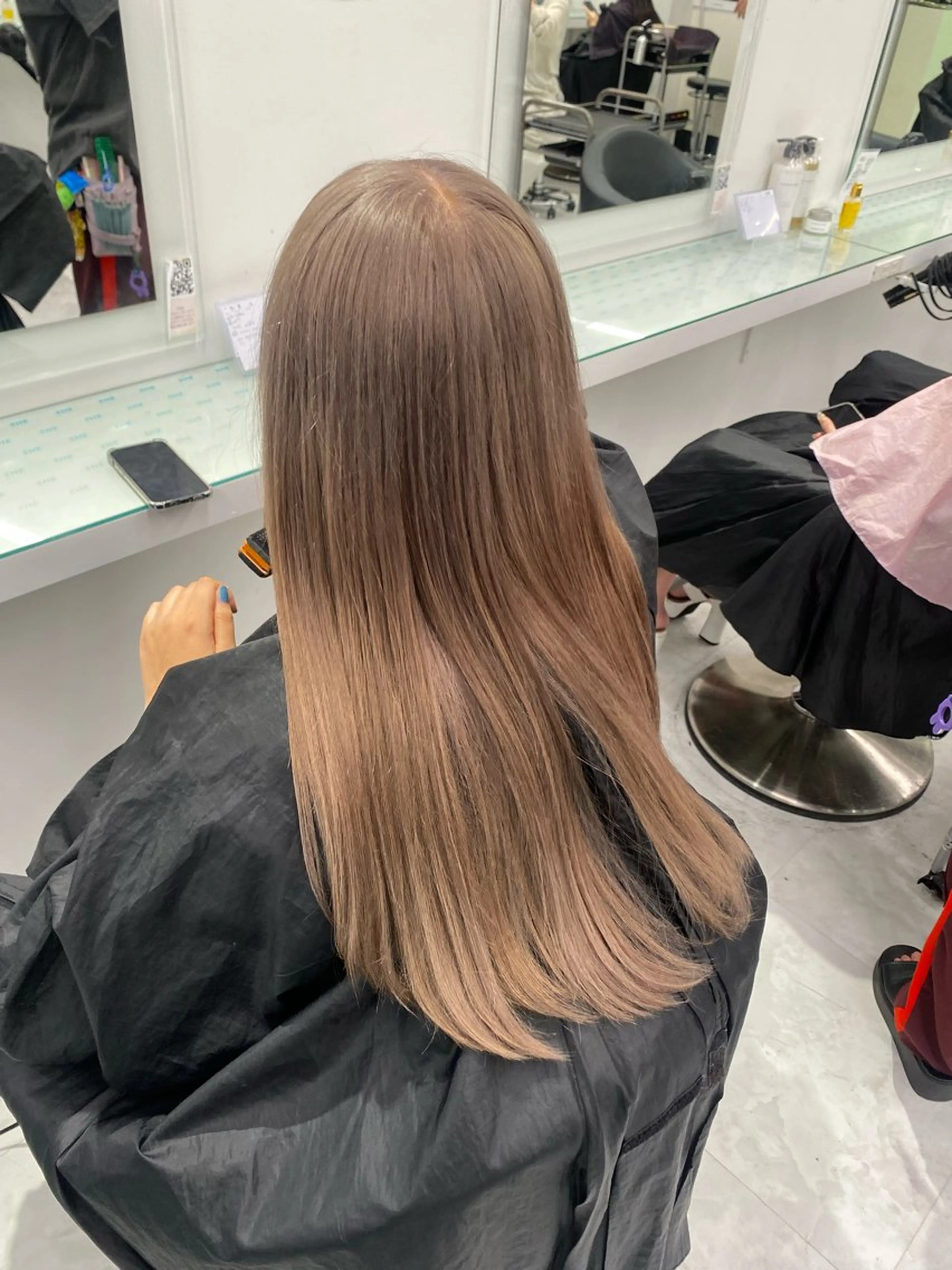 ロング カラー ヘアアレンジ ヘアカラー トリートメント ヘッドスパ ヘアセット 透け上品ハイトーン 職人ゆうと🤍のヘアスタイル