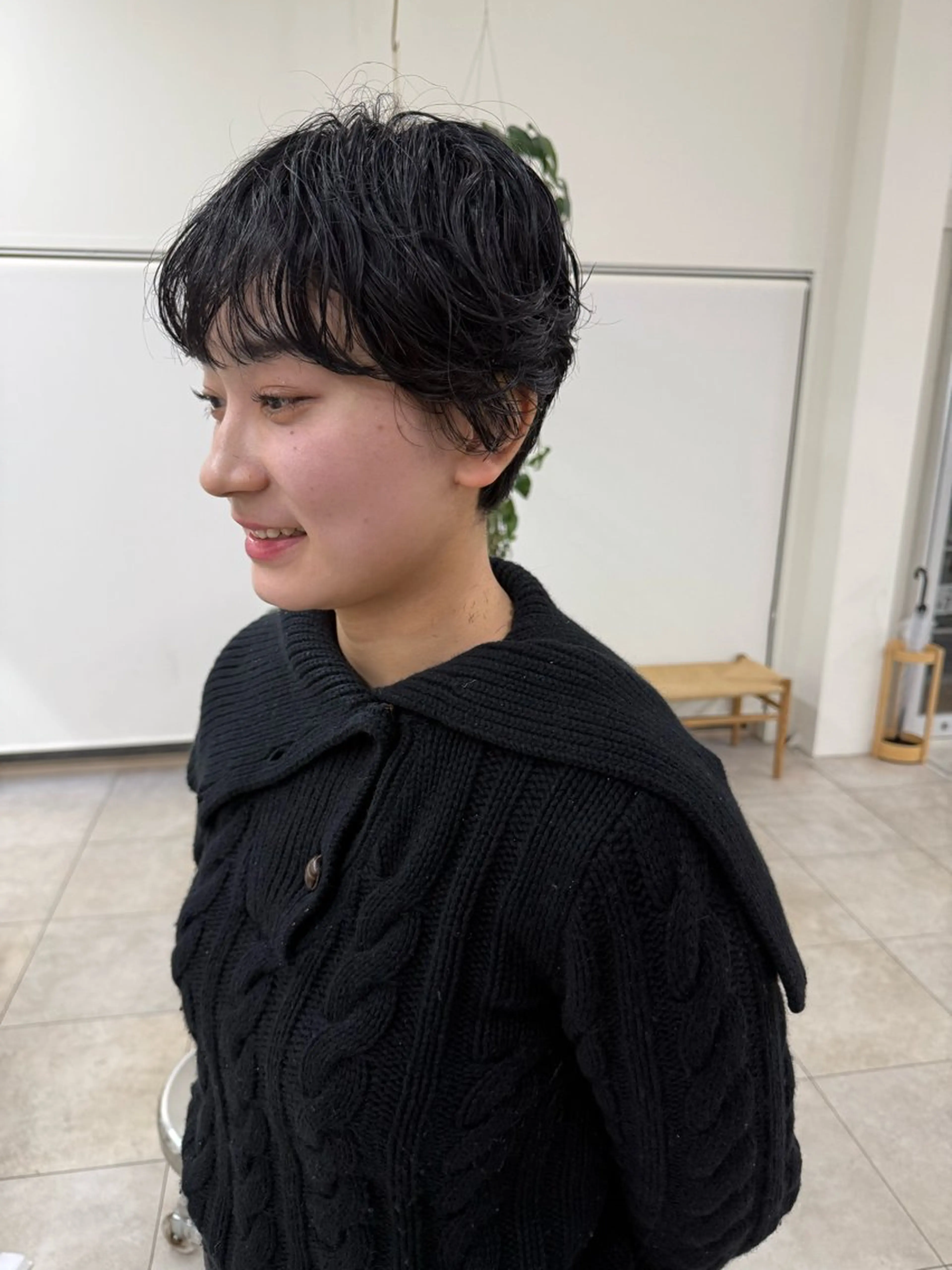 ショート パーマ 林 莉央のヘアスタイル