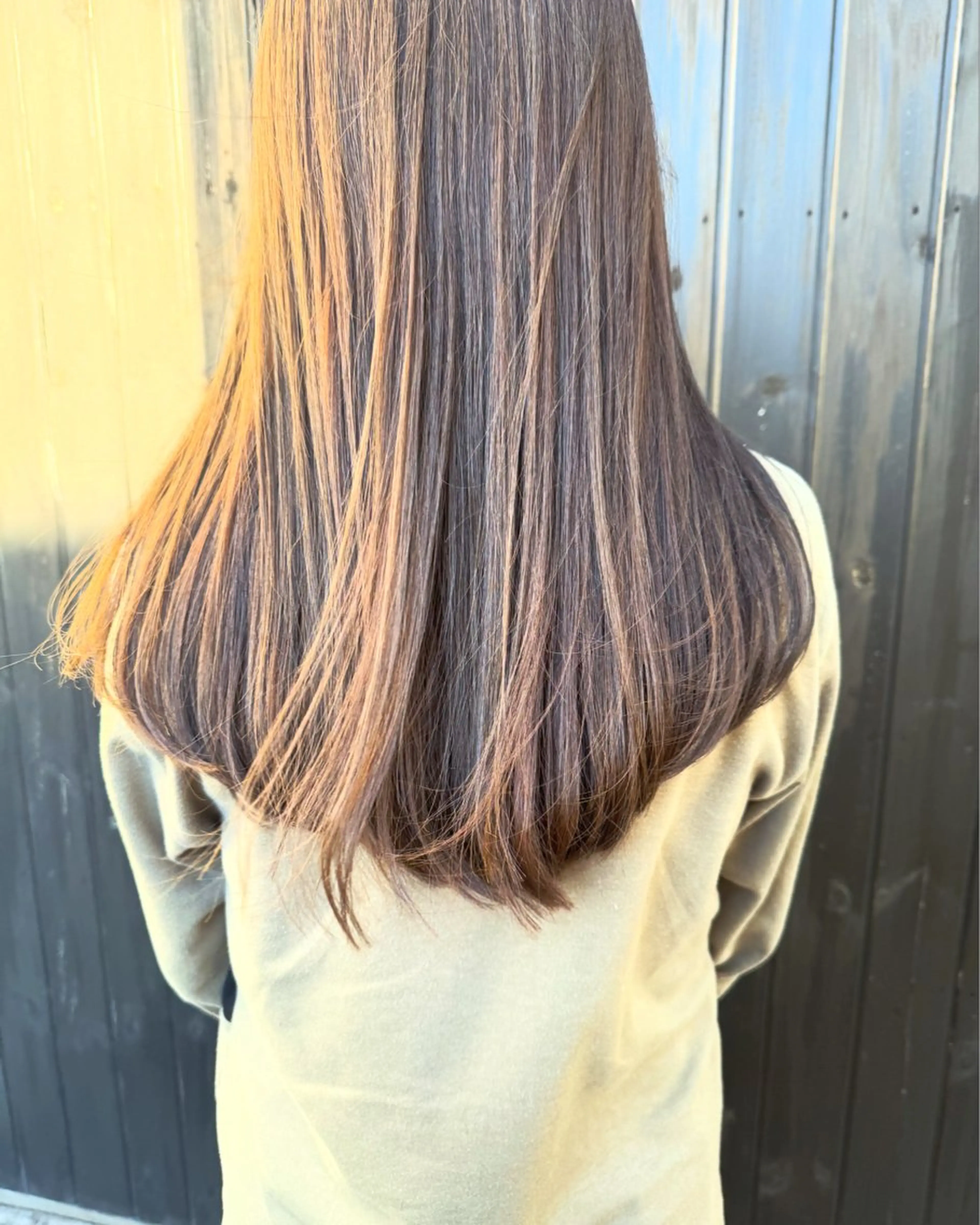 ロング カラー 青とそら いしざかのヘアスタイル