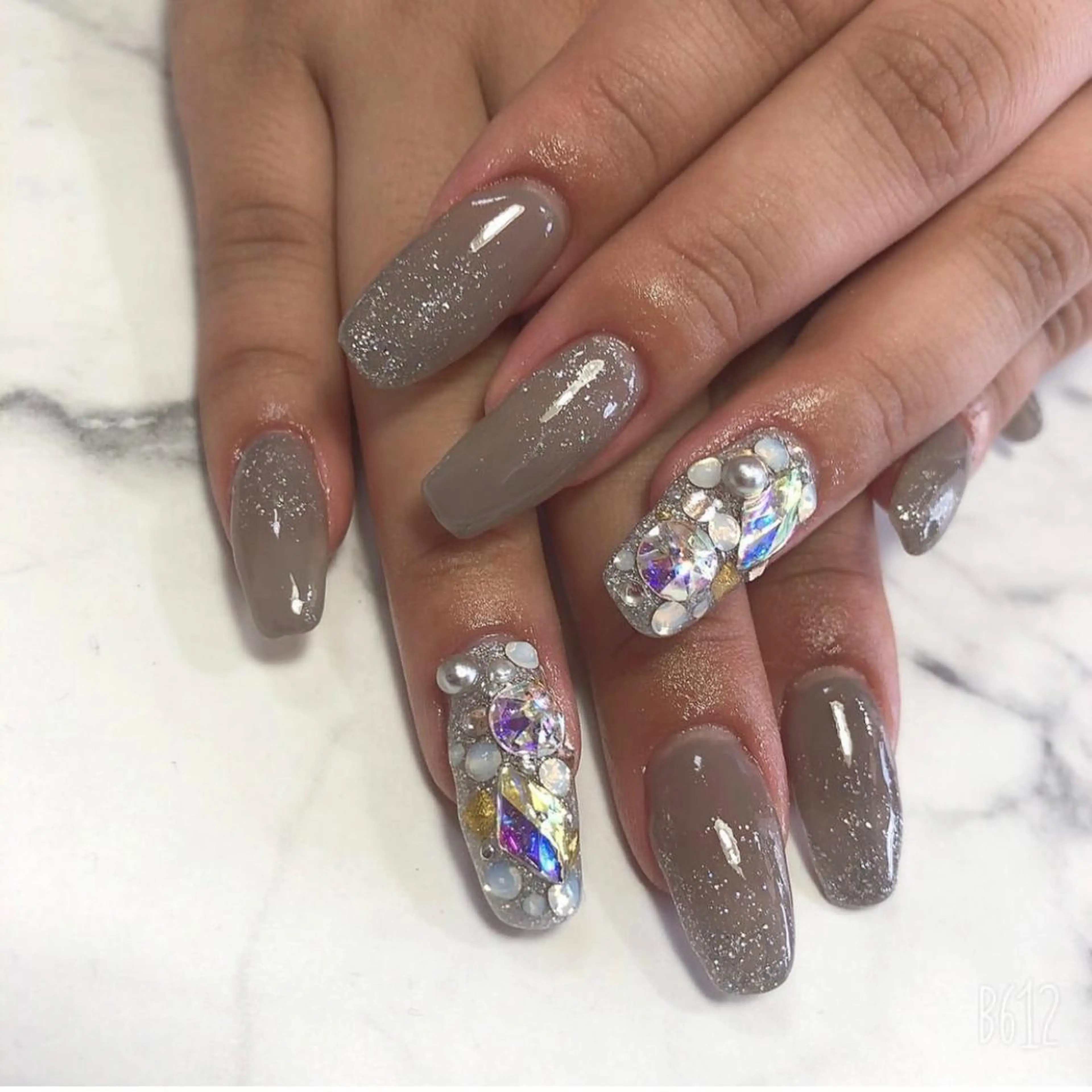 ネイル ジェルネイル キラキラネイル ラメ(グリッター) ロングネイル スカルプネイル A"nail ネイリストayanaのネイルデザイン