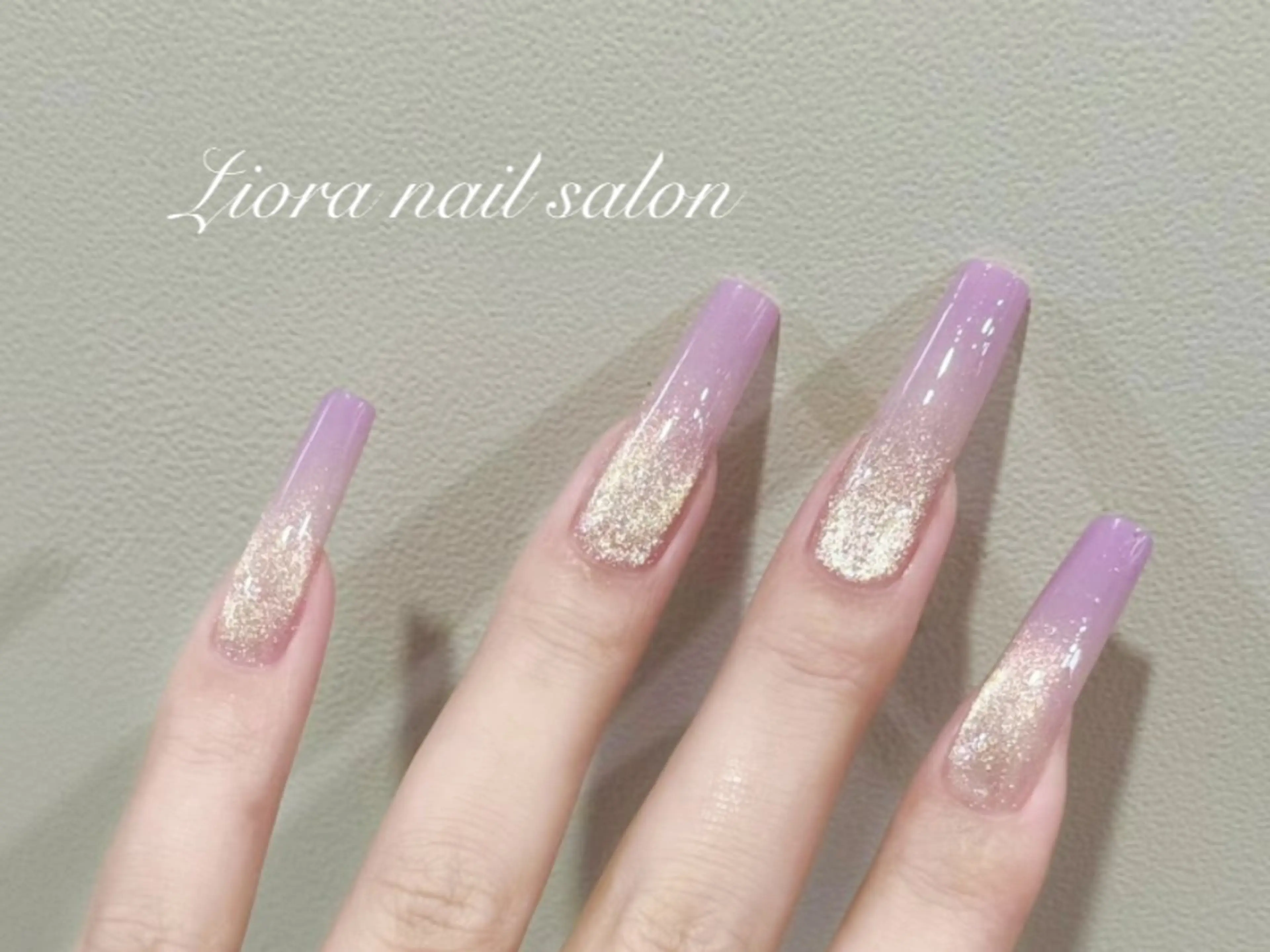 ネイル フレンチネイル ジェルネイル ガーリー グラデーション キラキラネイル ハンドネイル Liora nail 1のネイルデザイン