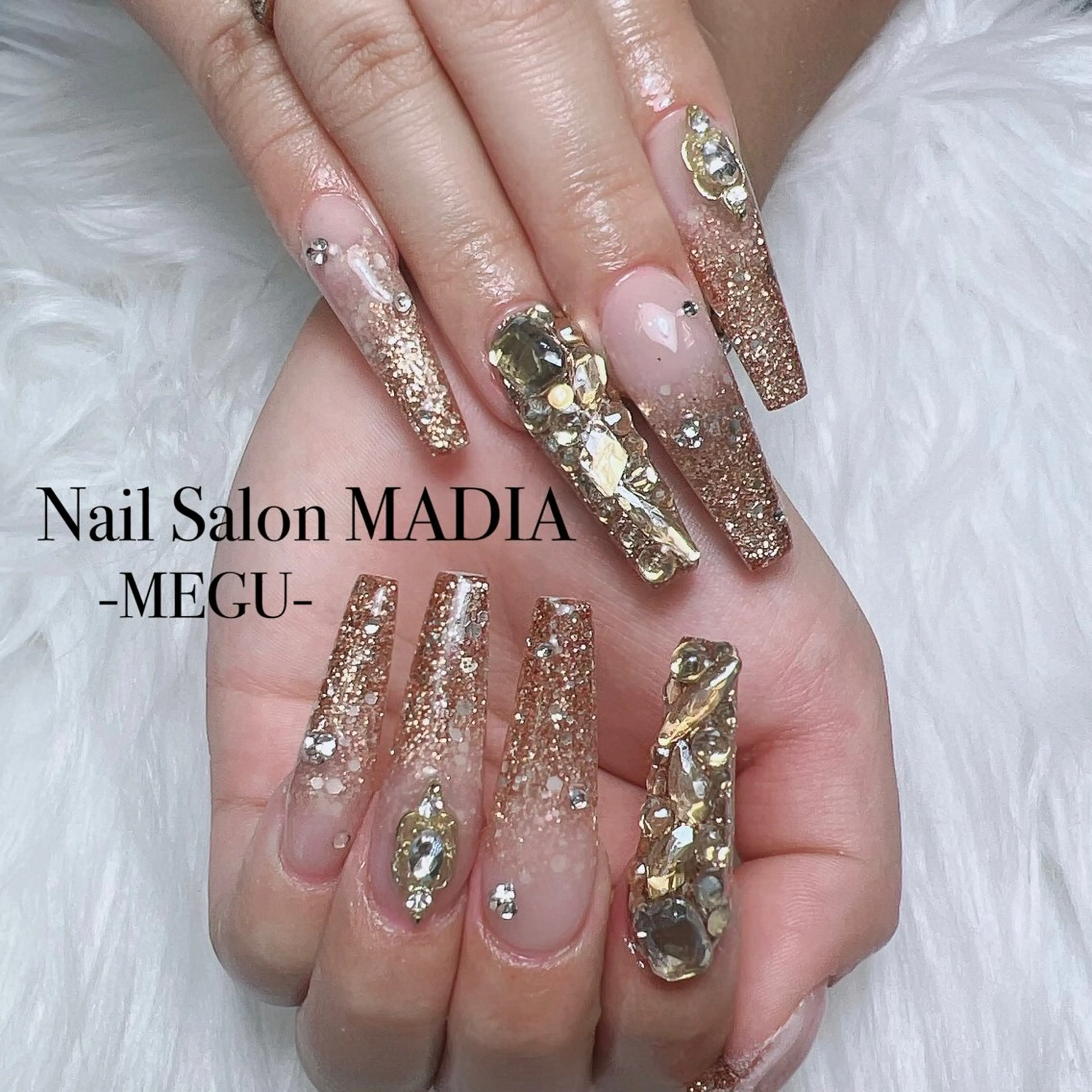 ネイル MADIA藤沢所属・MADIA MEGUのネイルデザイン