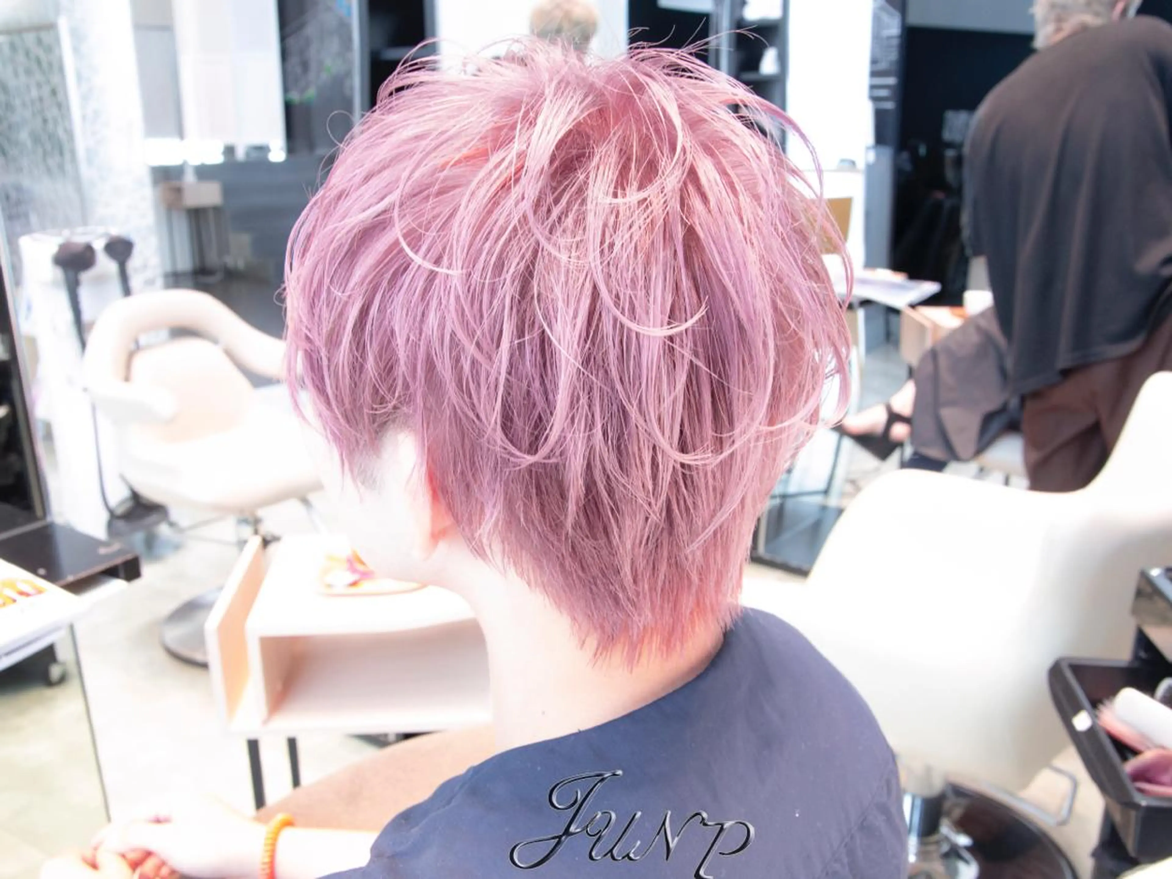 ショート カラー Re:ta Hair 飯田淳平のヘアスタイル