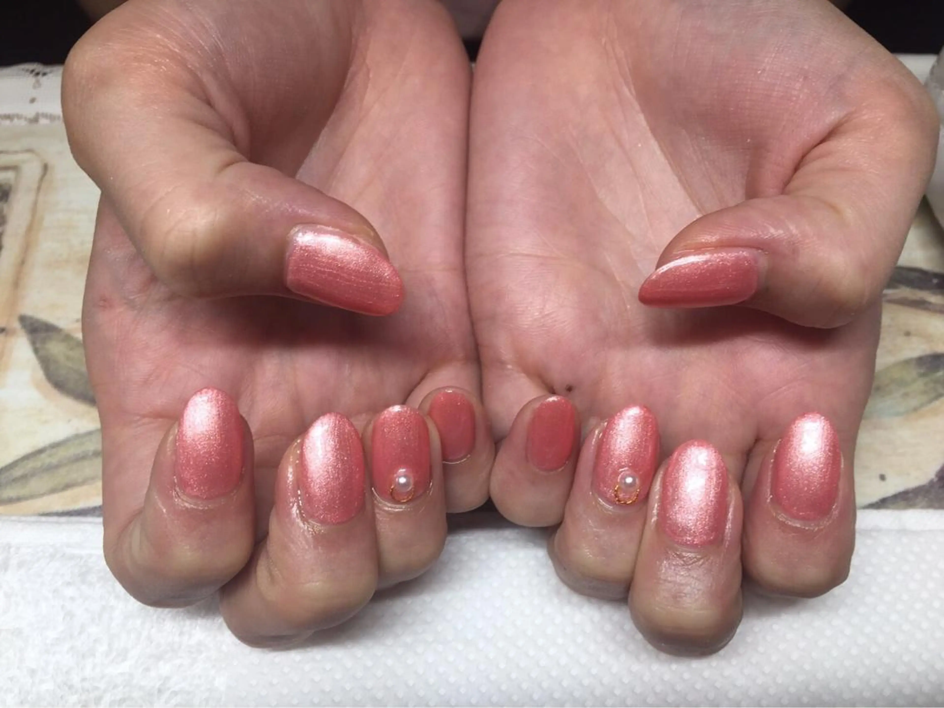 ネイル ピンク ガールネイルサロン所属・ガール ネイルサロンのネイルデザイン