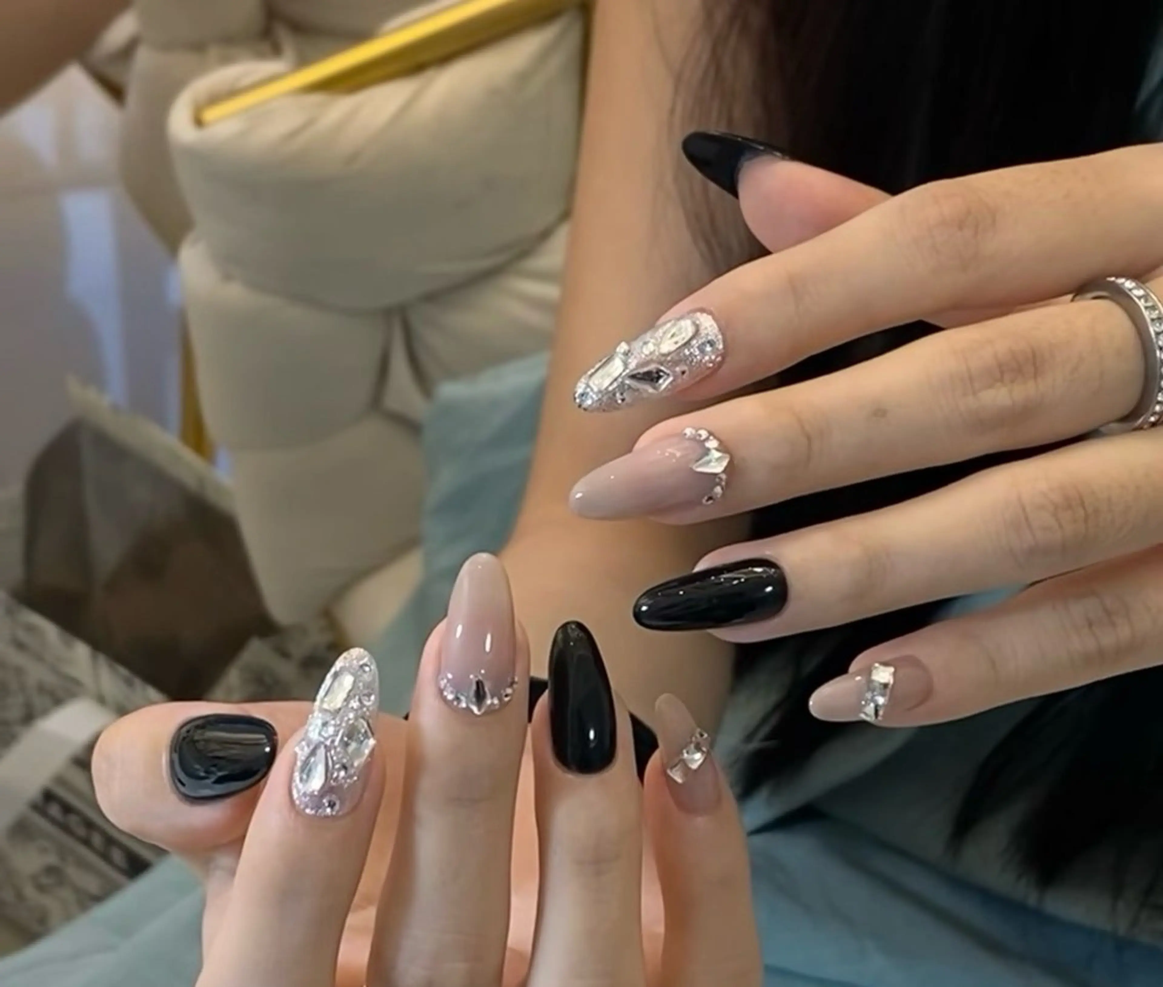 ネイル u1salon所属・ゆい ユイのネイルデザイン