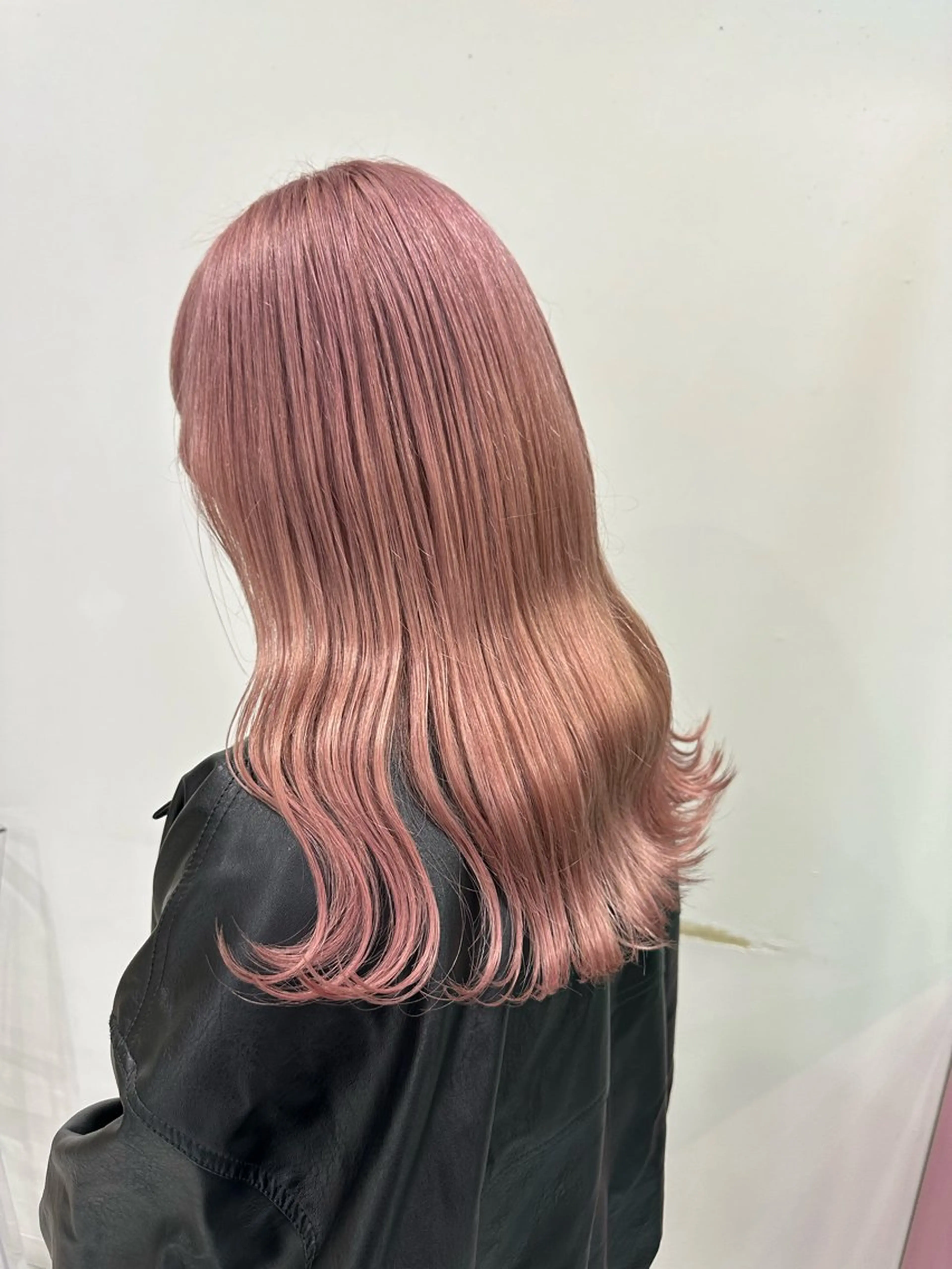 セミロング ヘアカラー 渋谷/透明感カラー /半個室/こうめいのヘアスタイル