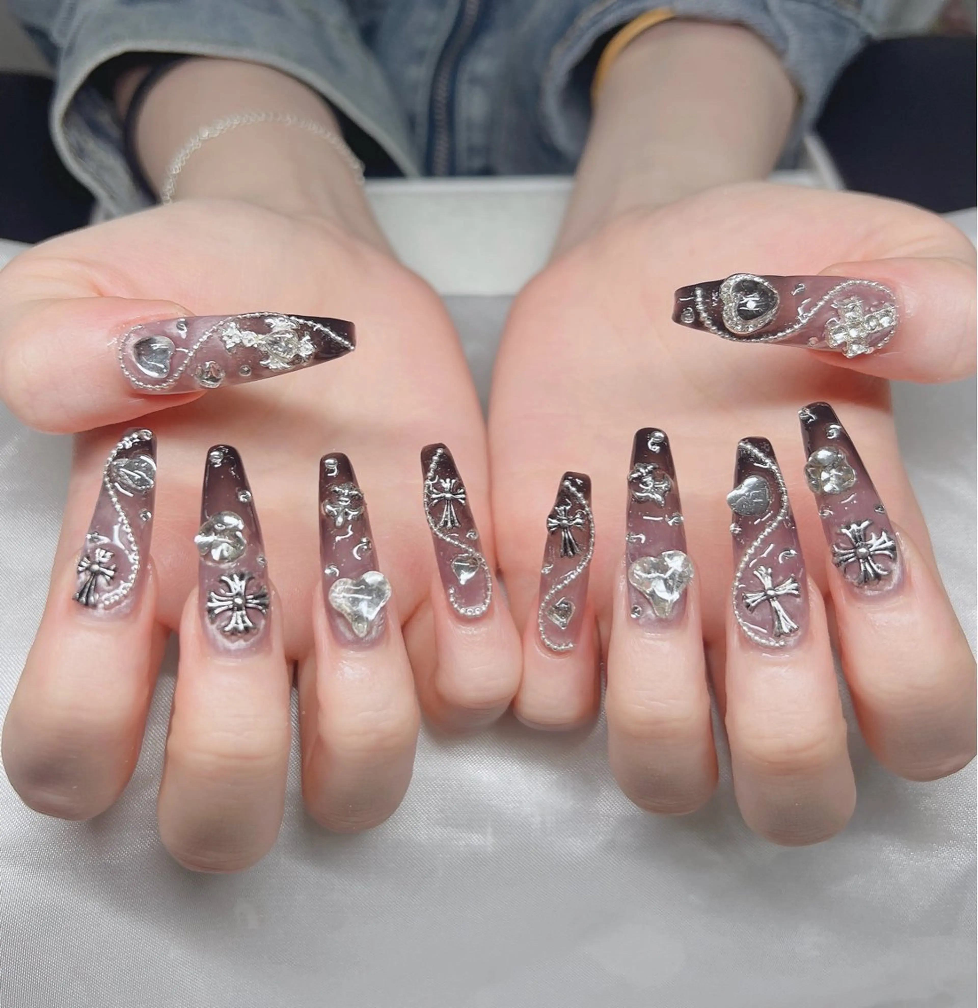 ネイル 長さ出し グラデーション キラキラネイル マグネットネイル ニュアンスネイル ハンドネイル Lee Nails チップ長さだし専門店のネイルデザイン