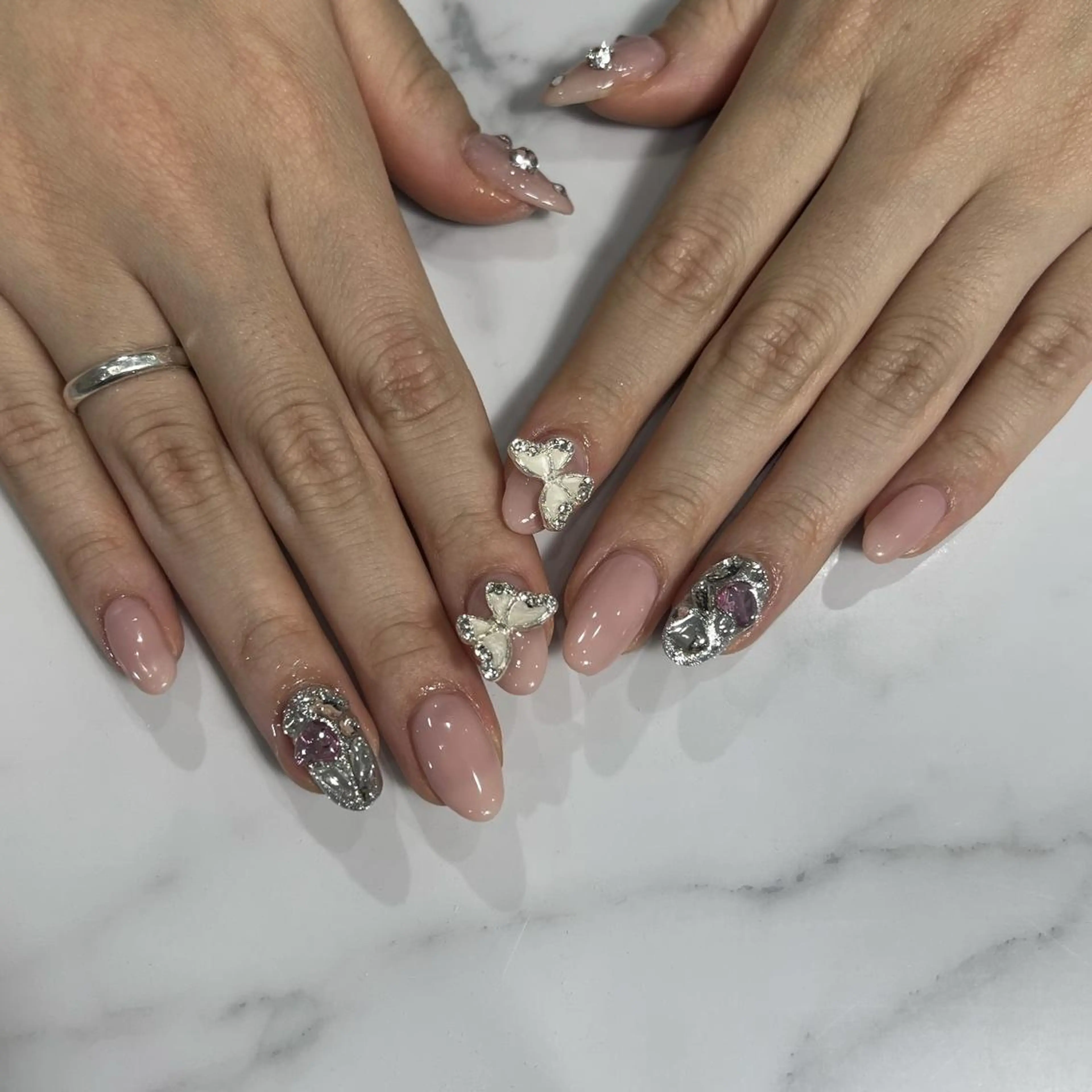 ネイル Sayaka❤️ REBEST京橋の眉毛・アイブロウイメージ