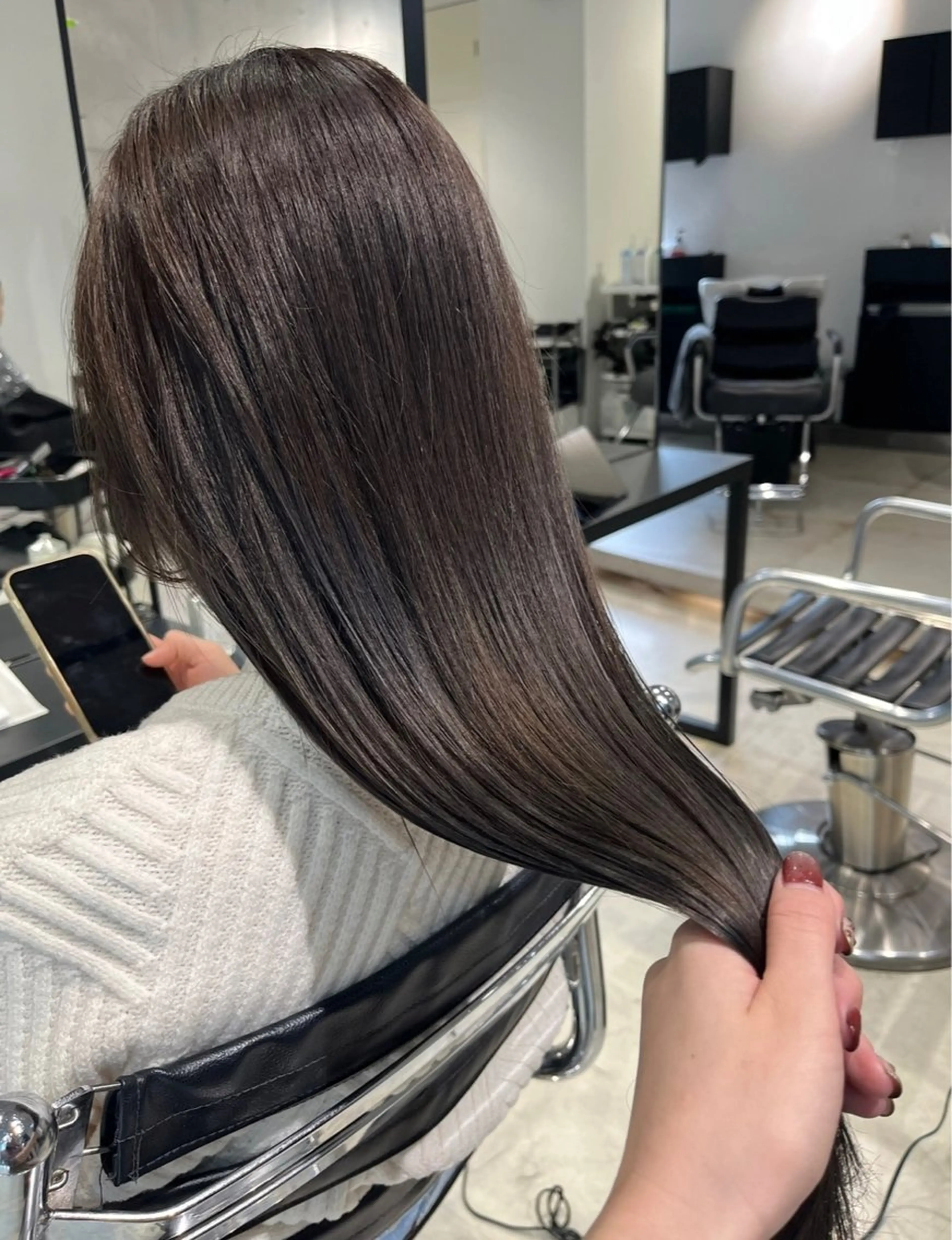 ロング カラー パーマ ヘアアレンジ カット ヘアカラー トリートメント ヘッドスパ ヘアセット 透明感/オリーブ/ グレージュ/YUKAのヘアスタイル