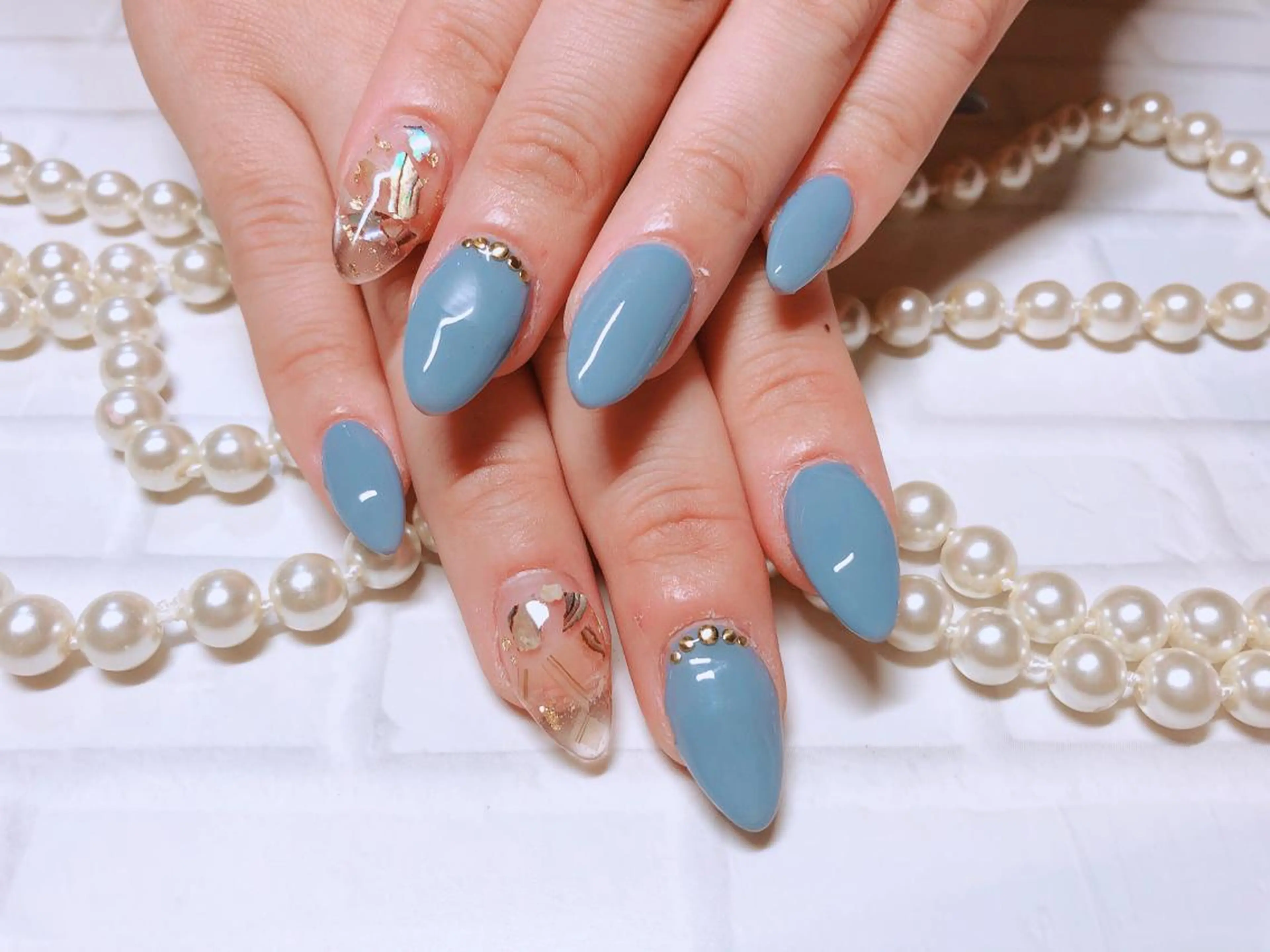 ネイル ブルー ハンドネイル ハンドケア ネイルサロン HARRYS所属・ネイル･脱毛サロン HARRYSのエステ・リラクイメージ