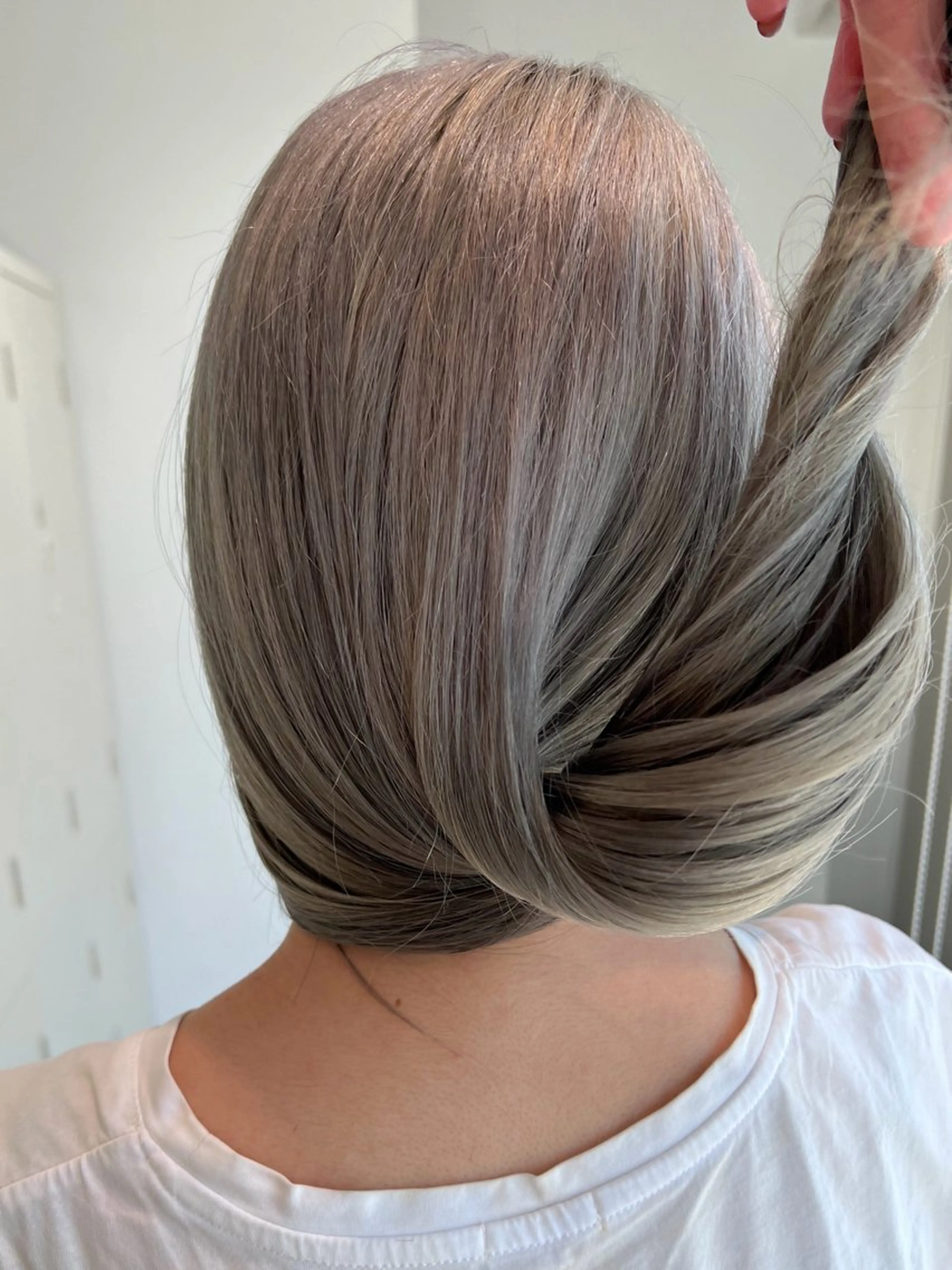 ロング カラー ヘアカラー トリートメント 艶ハイトーン‪‪🔆 ️️️安座間 希のヘアスタイル