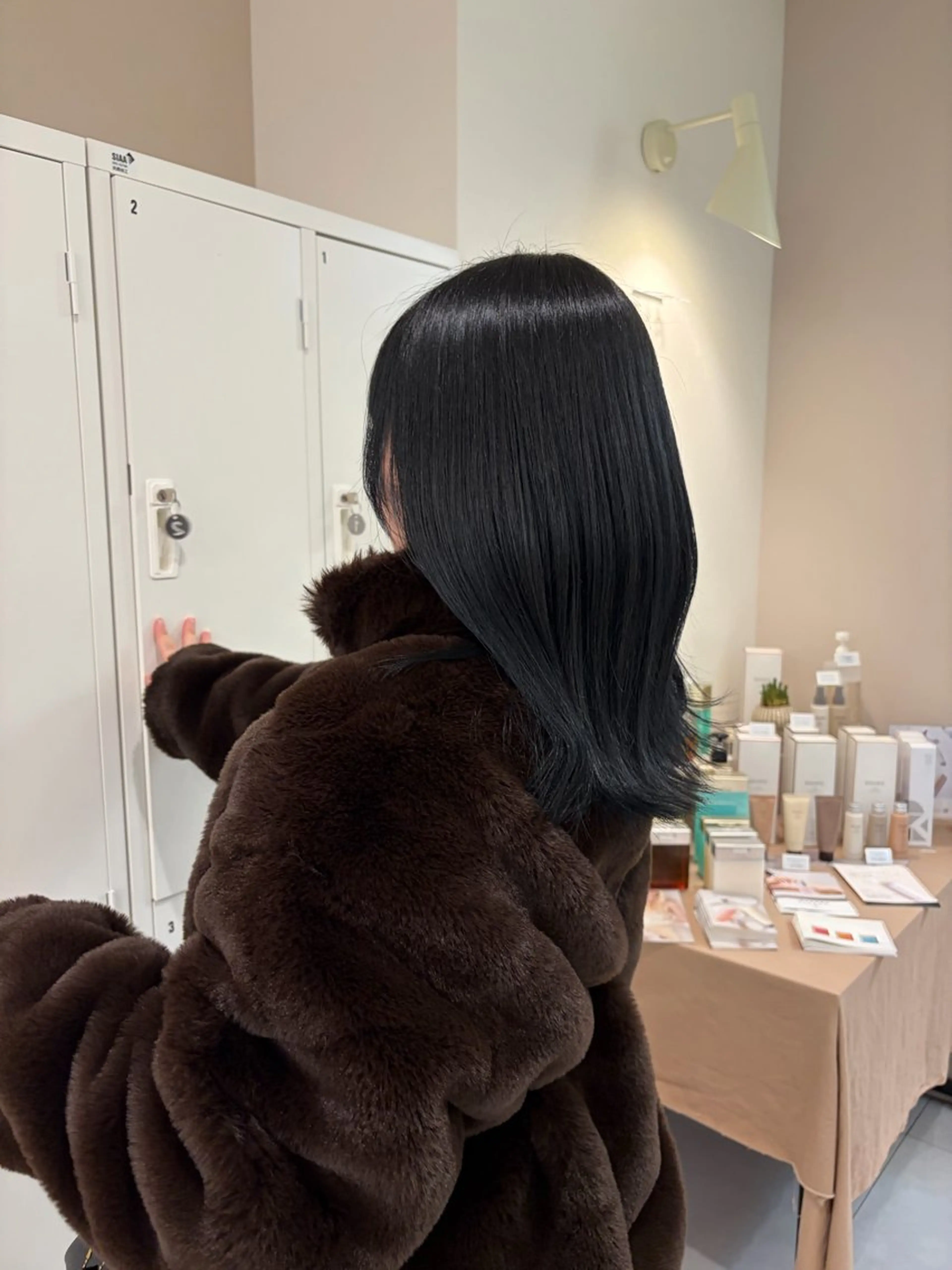 ミディアム カット ヘアカラー トリートメント ａｉｋａ🐩 /艶カラー/レイヤーのヘアスタイル