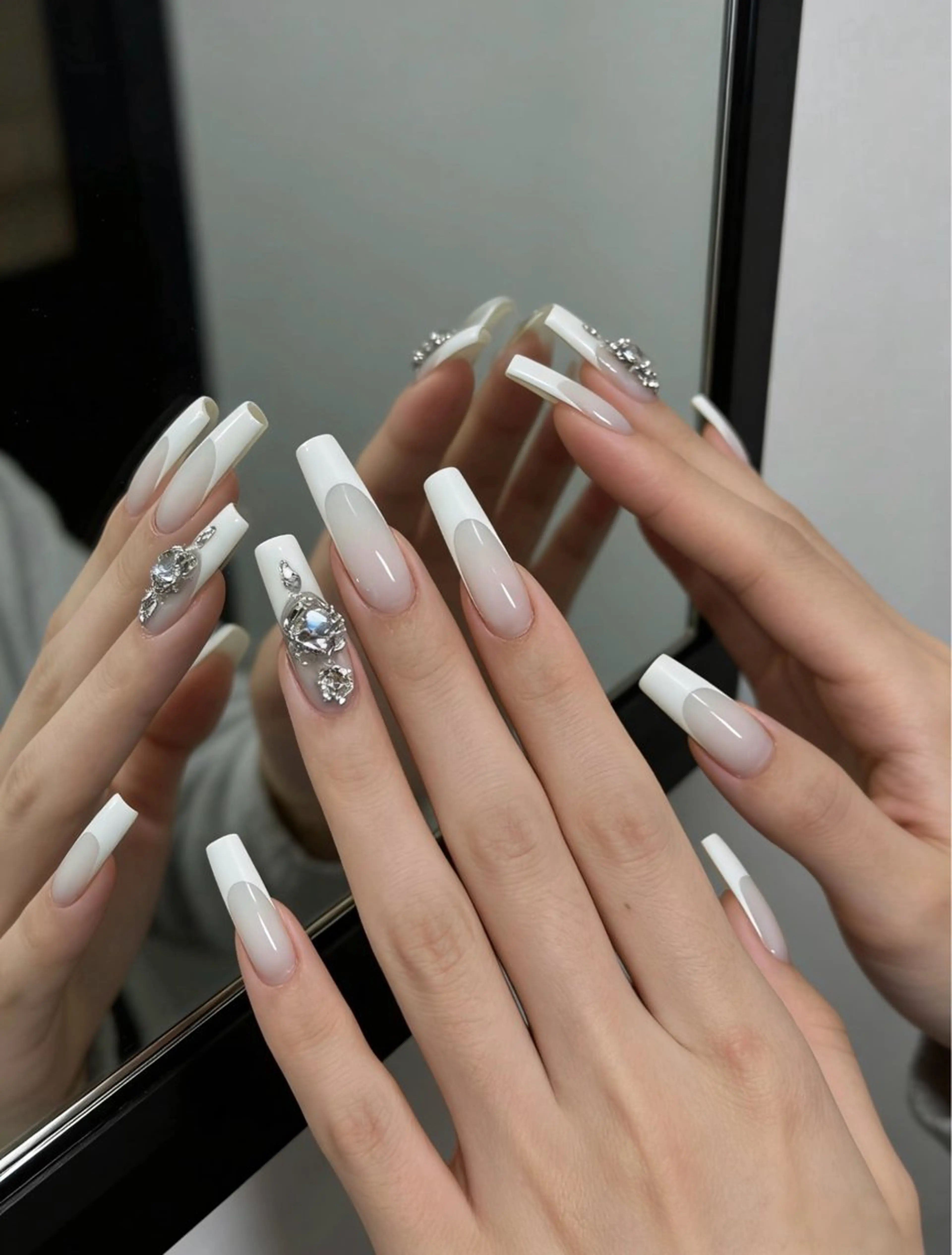 カラー ハンドネイル U.mi Nail Salonのネイルデザイン